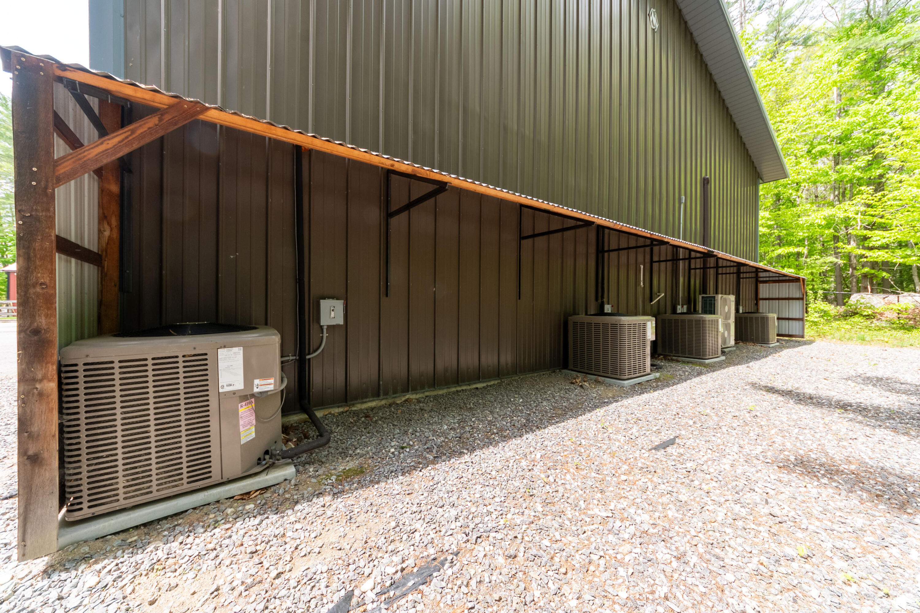 786 Howes Corner Road