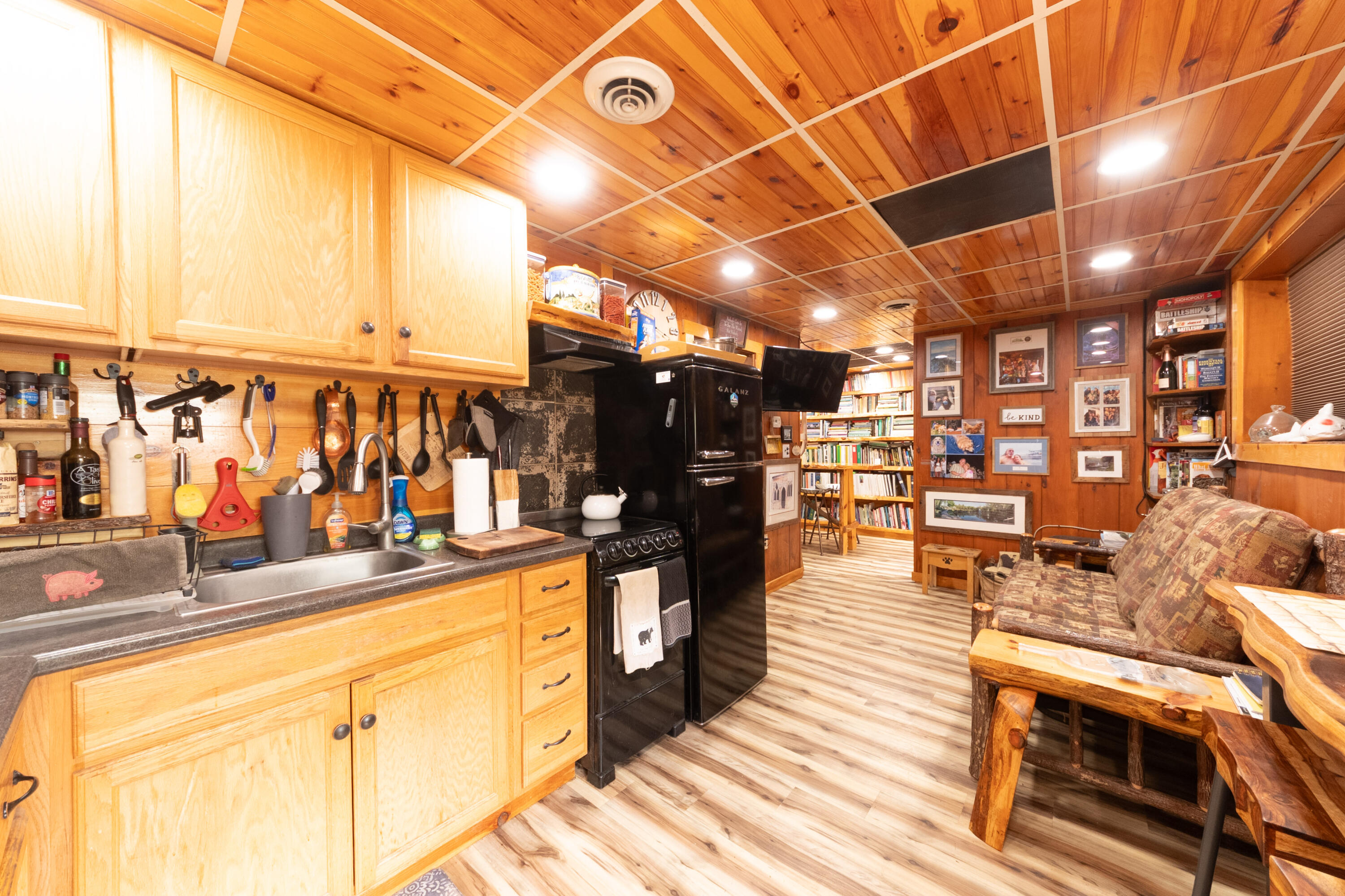 786 Howes Corner Road