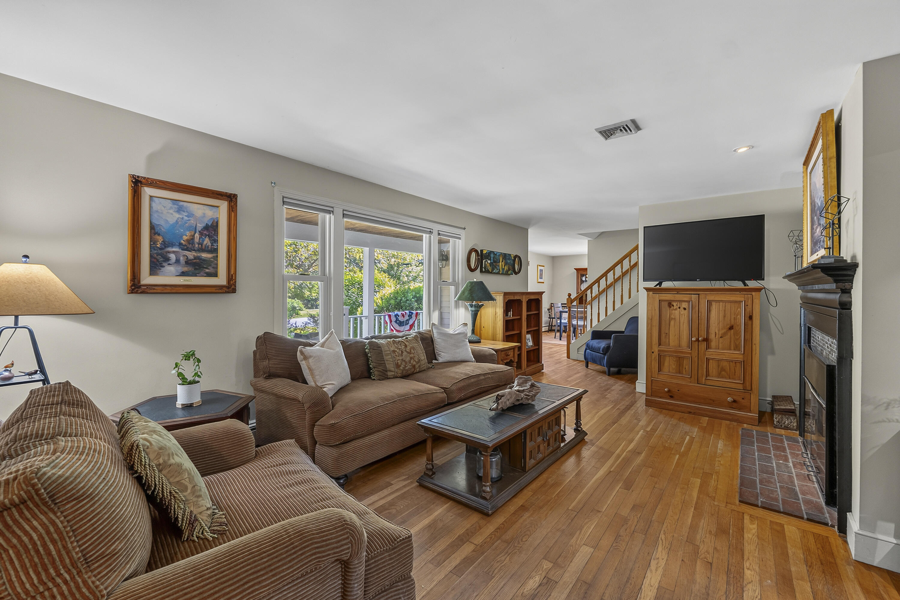 4 Pleasant Hill Road