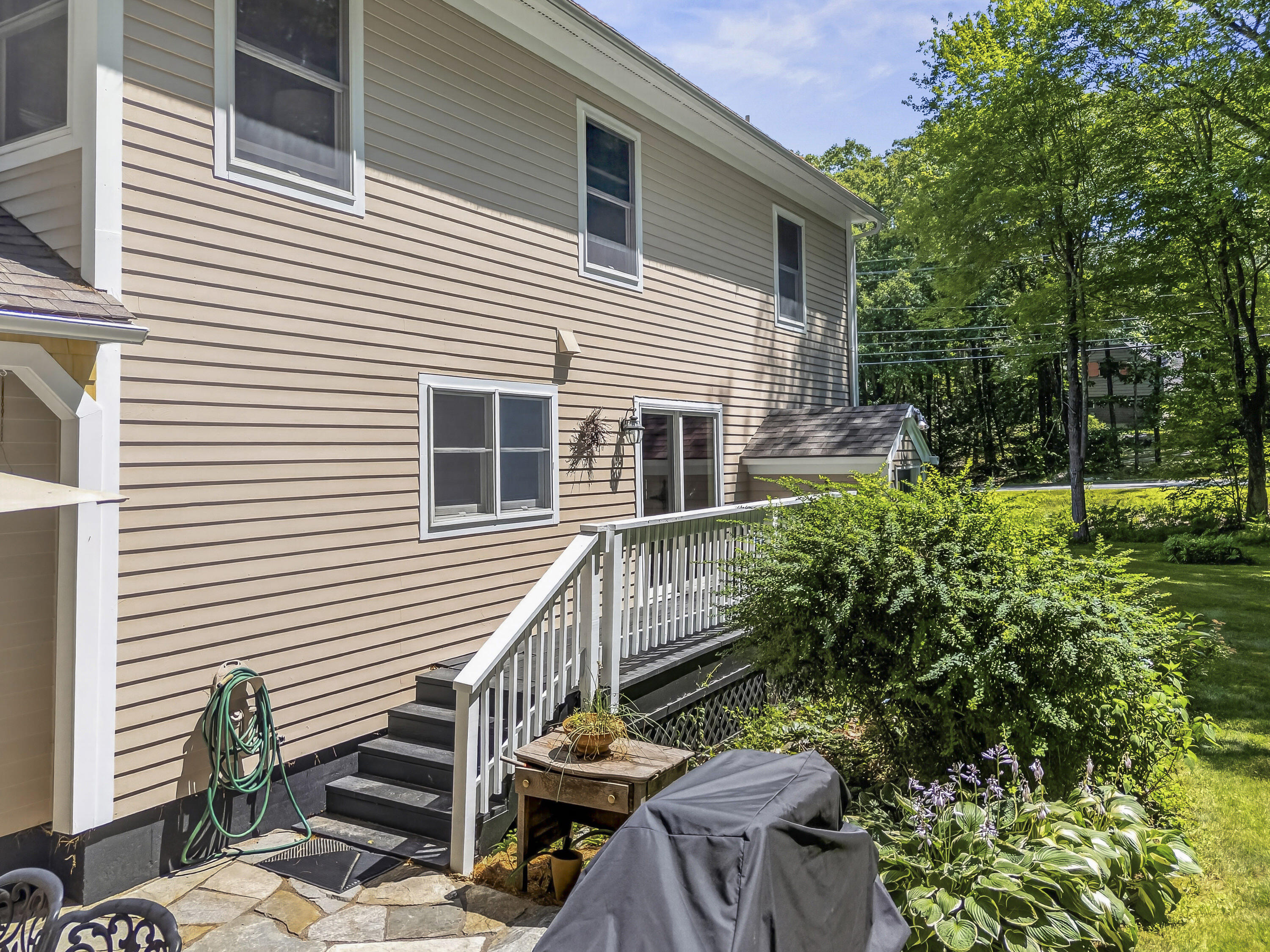 4 Pleasant Hill Road