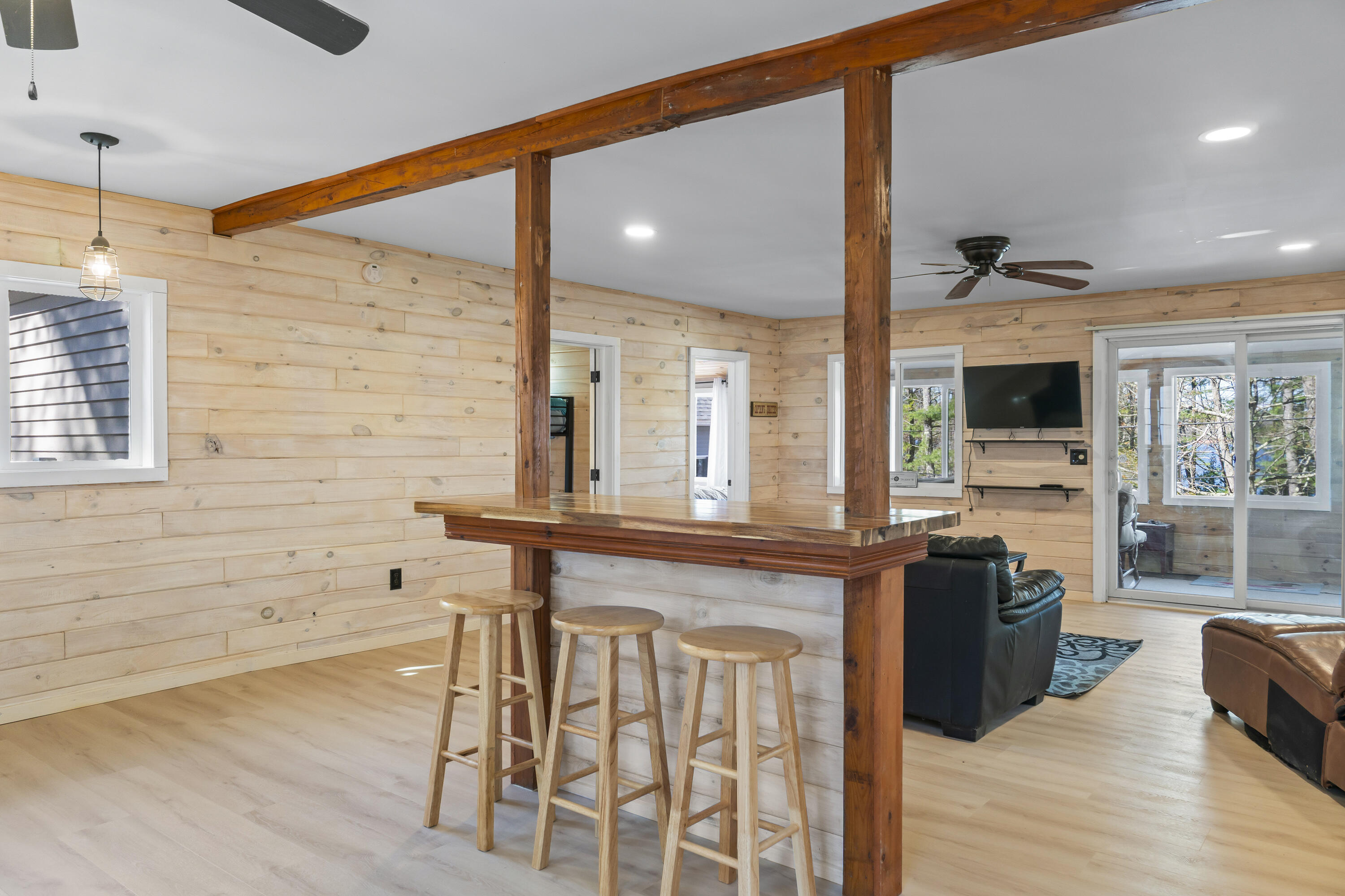 112 Taywood Road