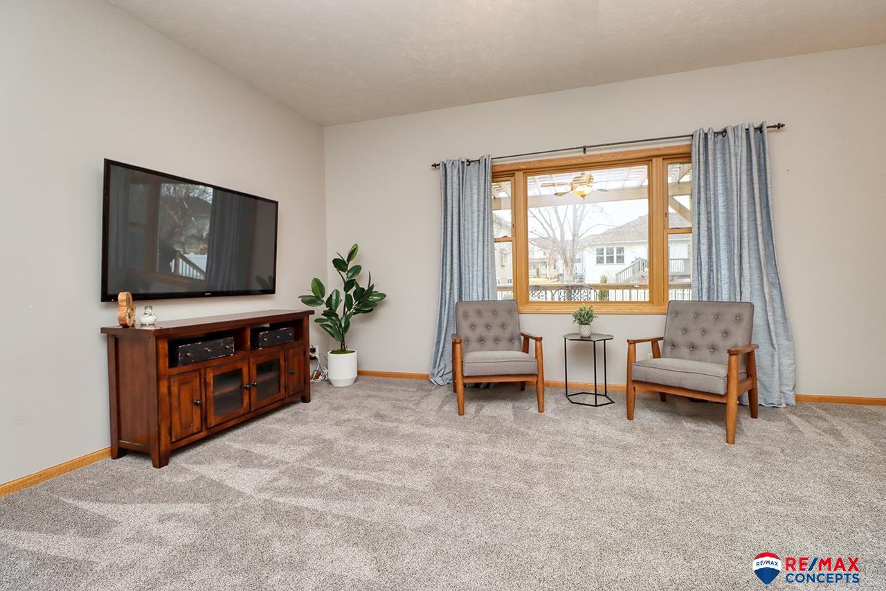 6135 Glass Ridge Drive