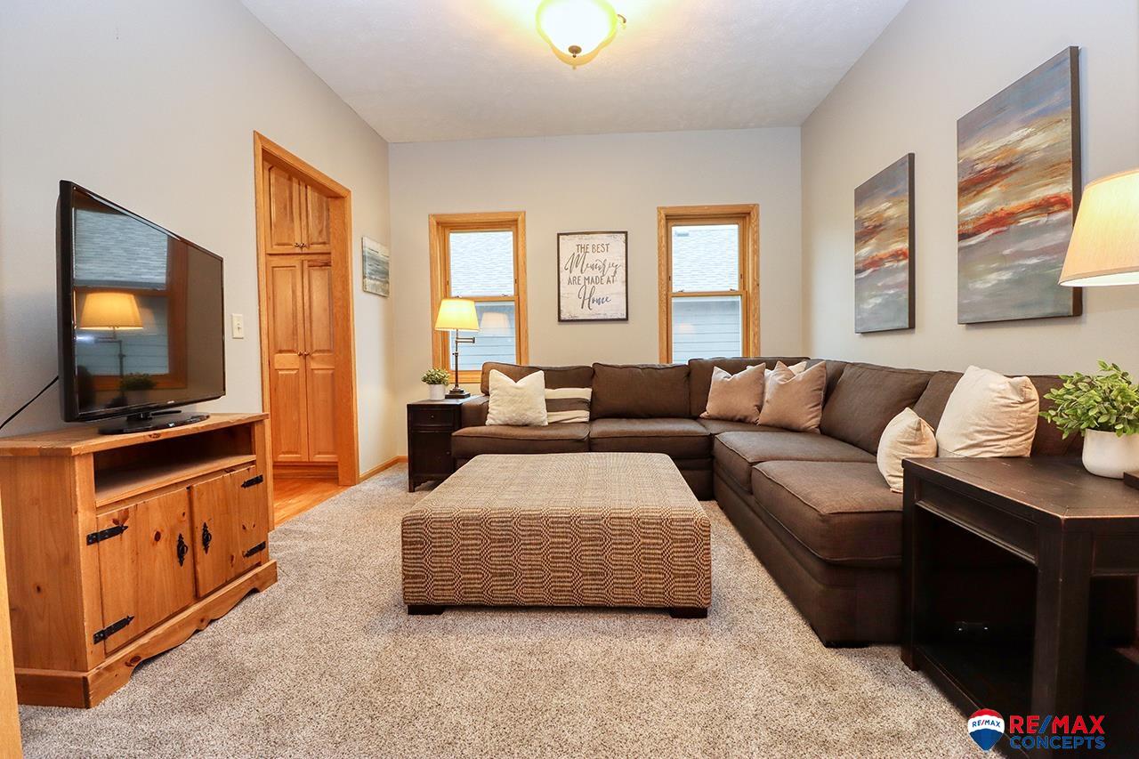 6135 Glass Ridge Drive