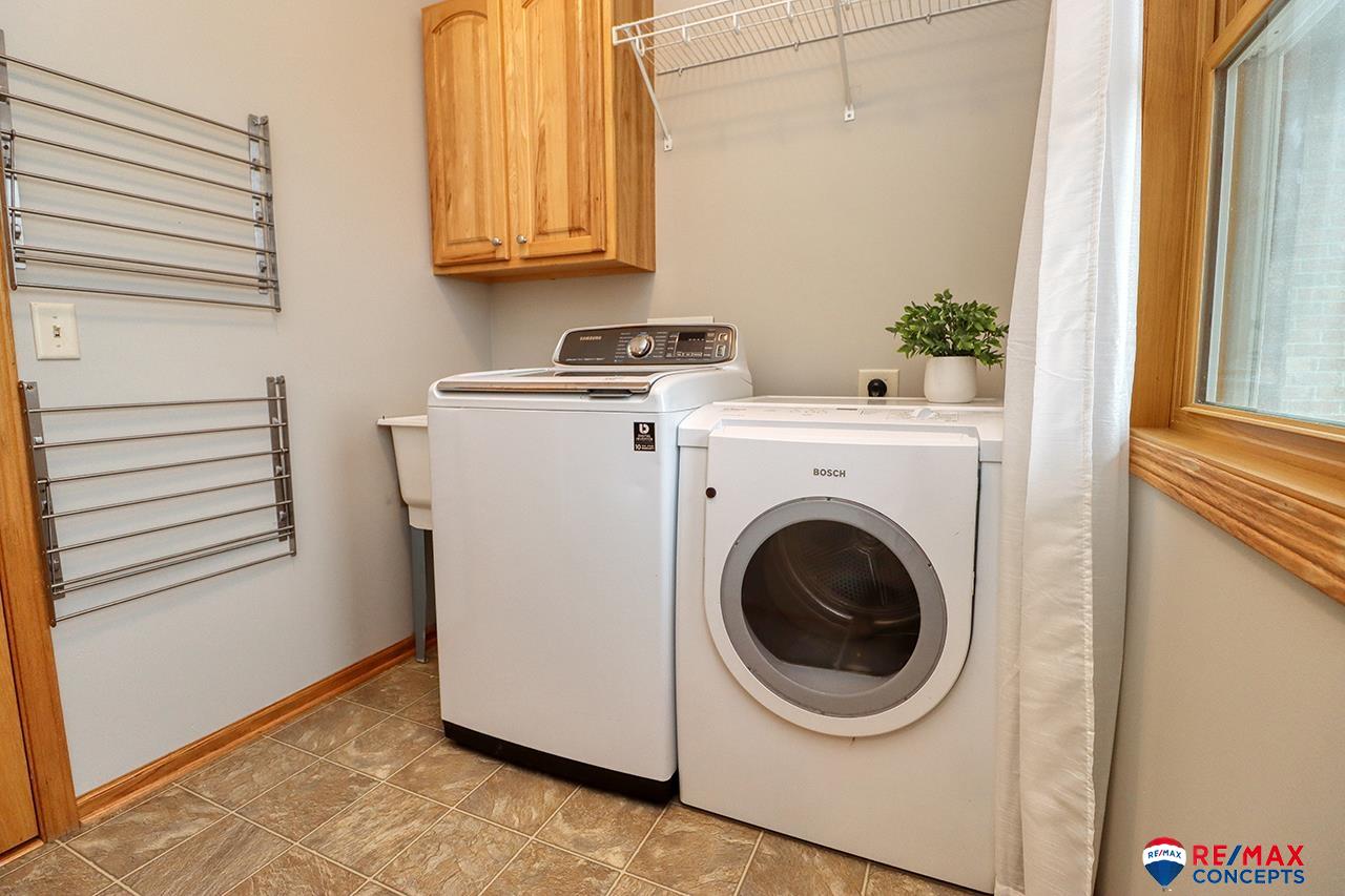 6135 Glass Ridge Drive