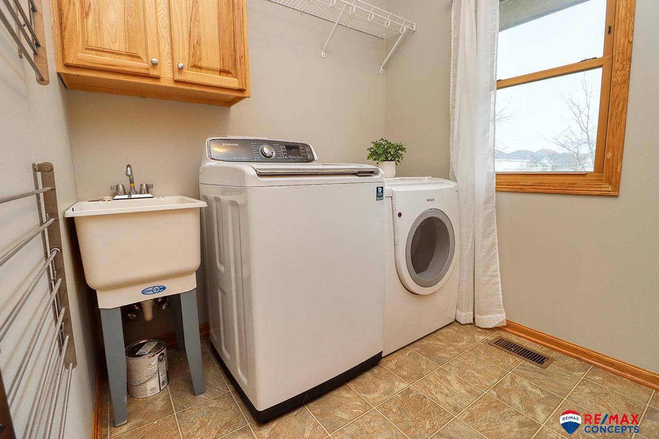 6135 Glass Ridge Drive