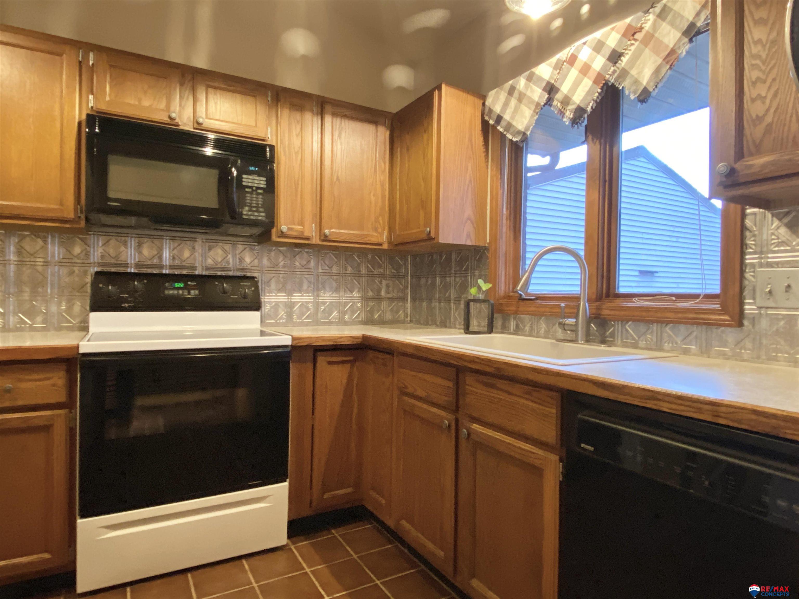 2166 Southwood Place