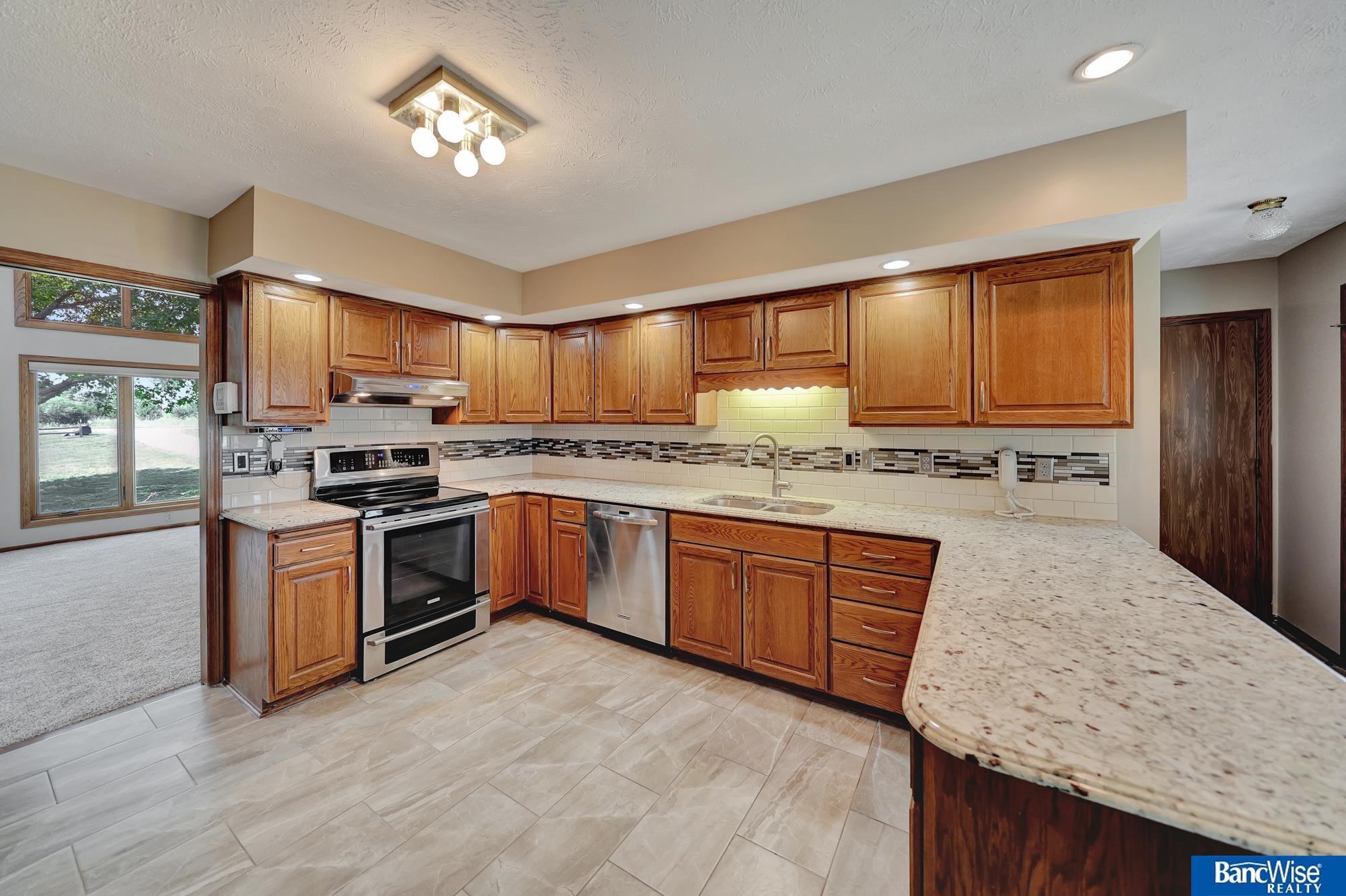 9700 Leighton Avenue