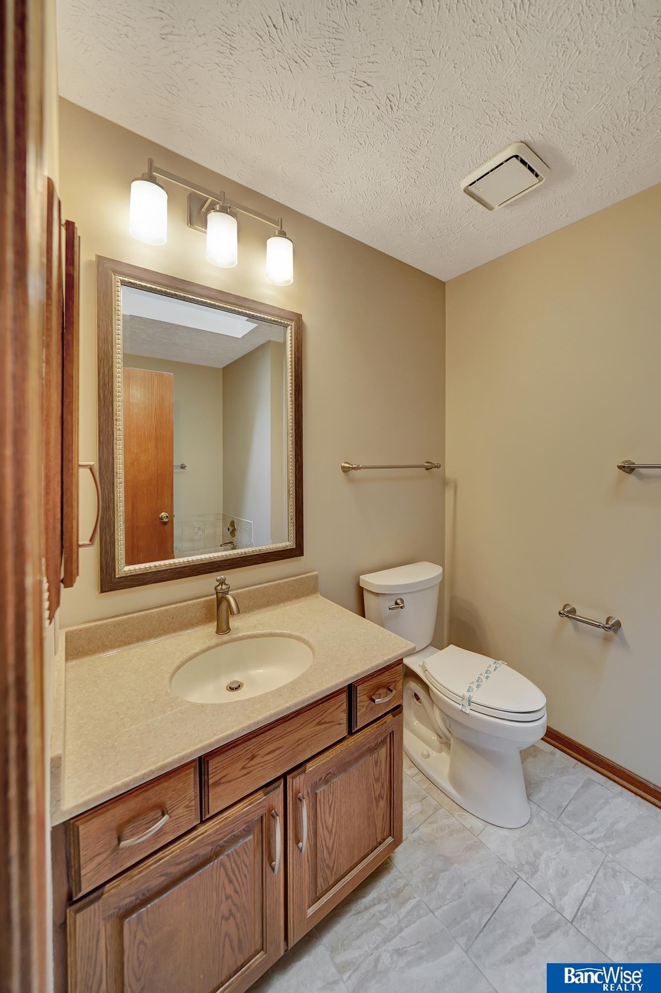 9700 Leighton Avenue