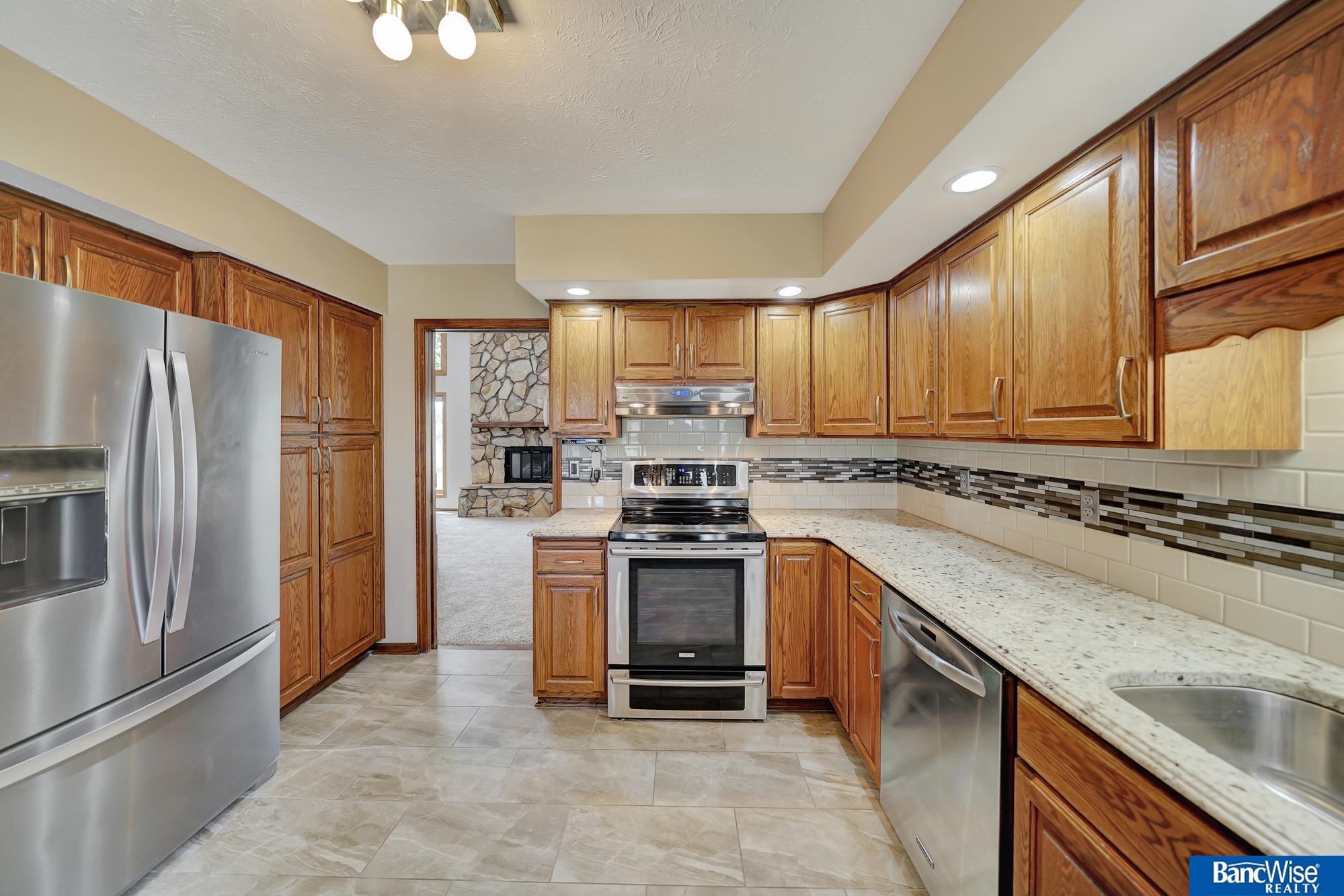 9700 Leighton Avenue