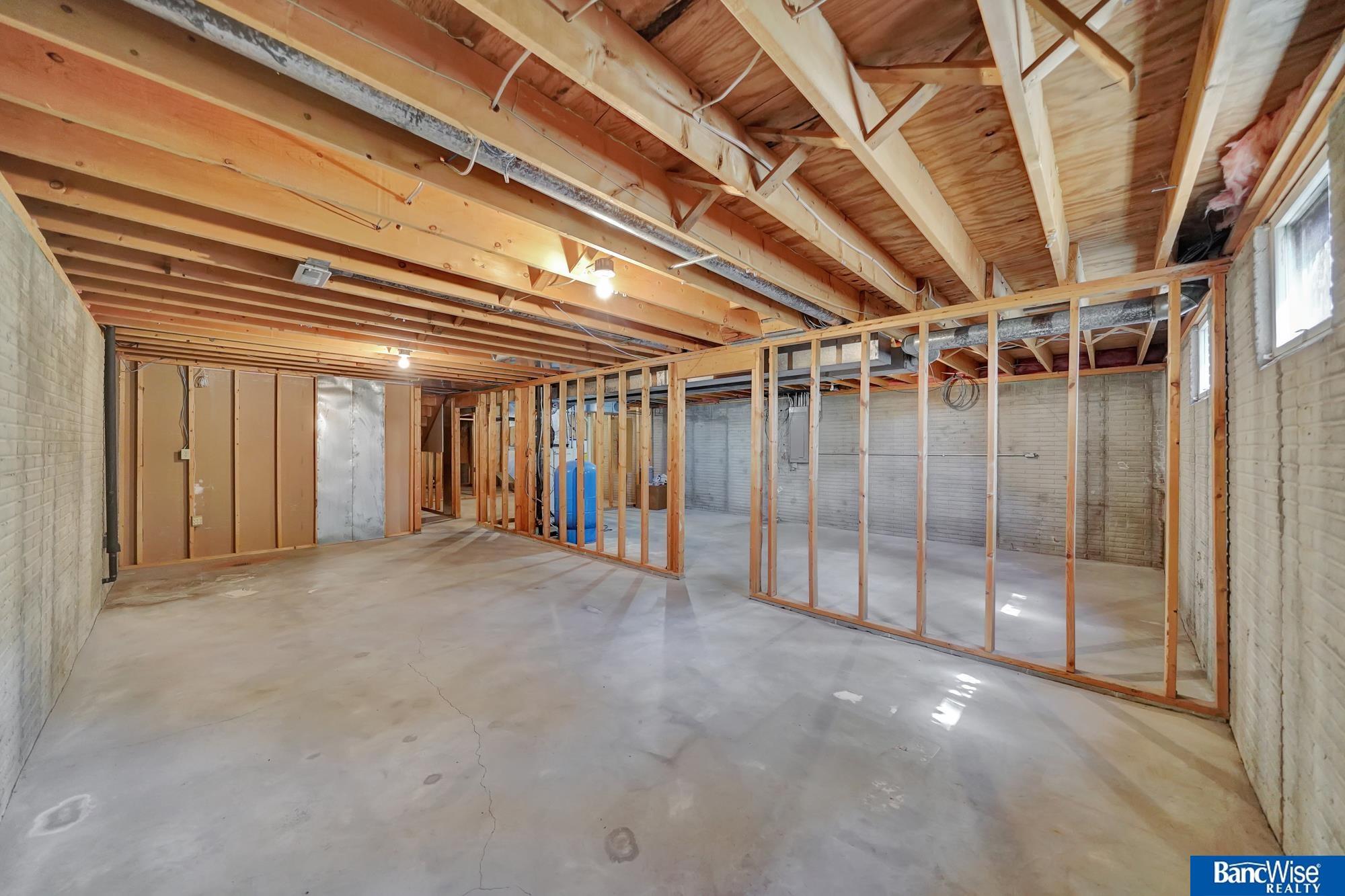 9700 Leighton Avenue