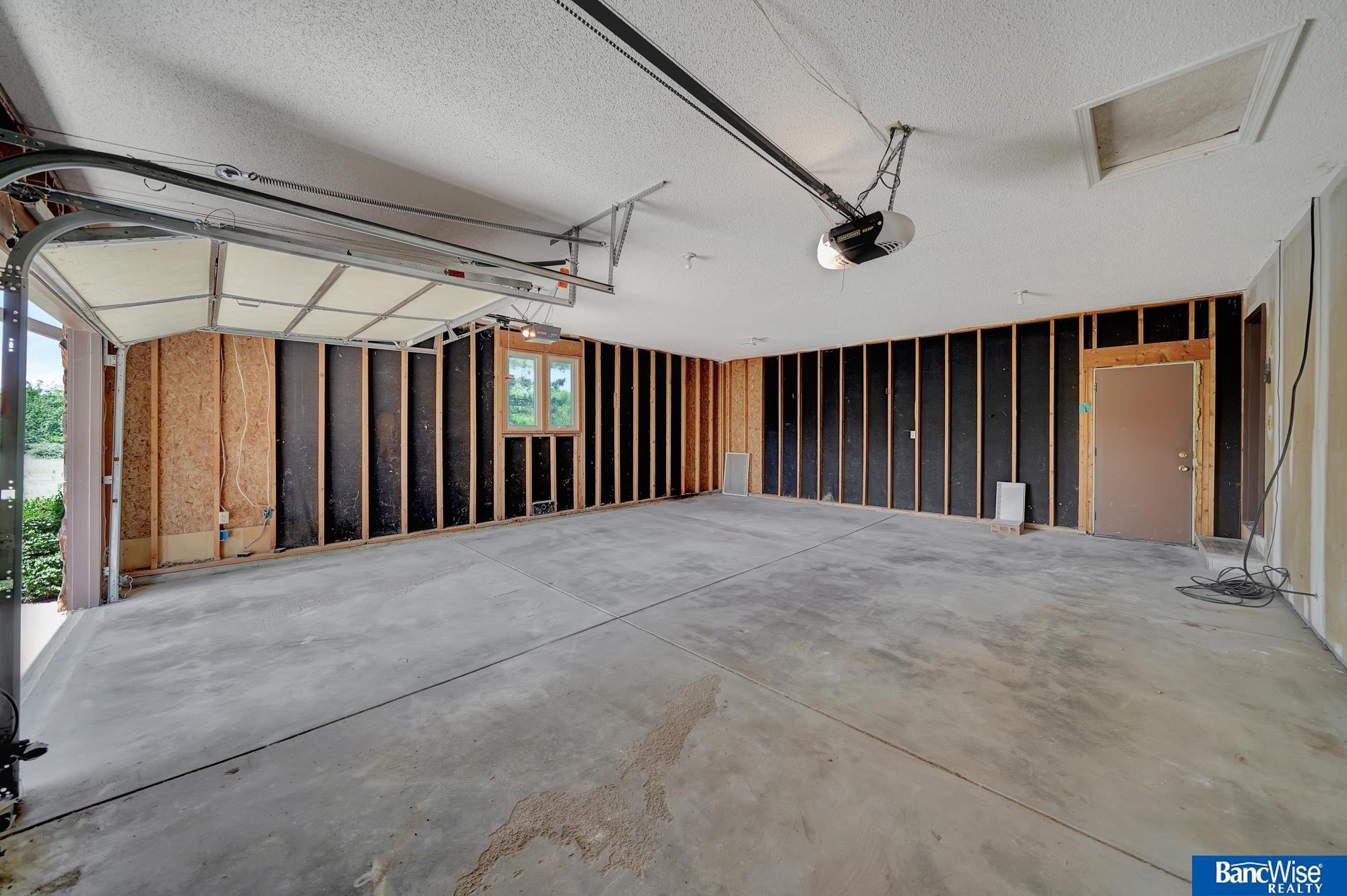 9700 Leighton Avenue