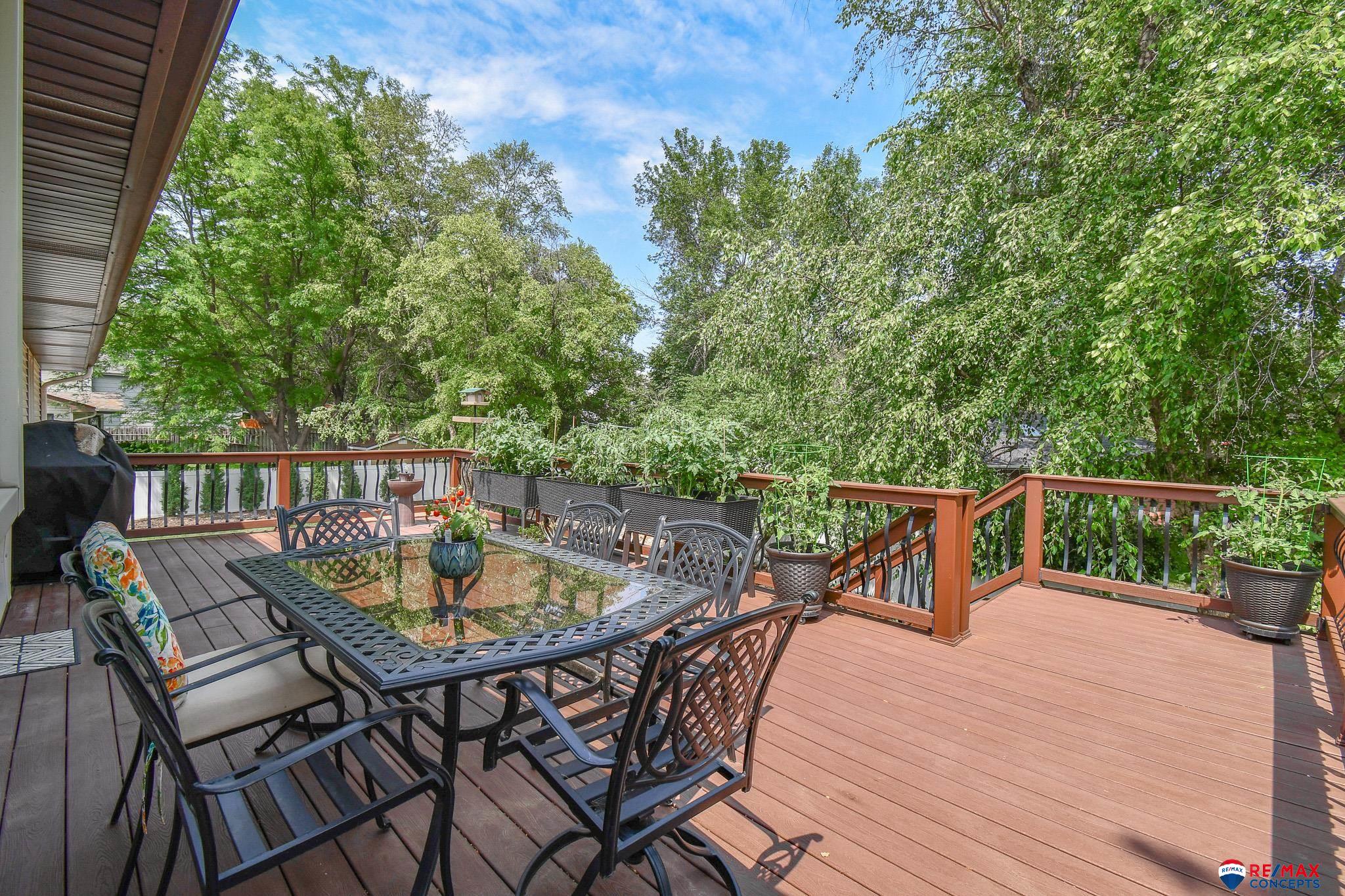 4040 S 82nd Street Circle