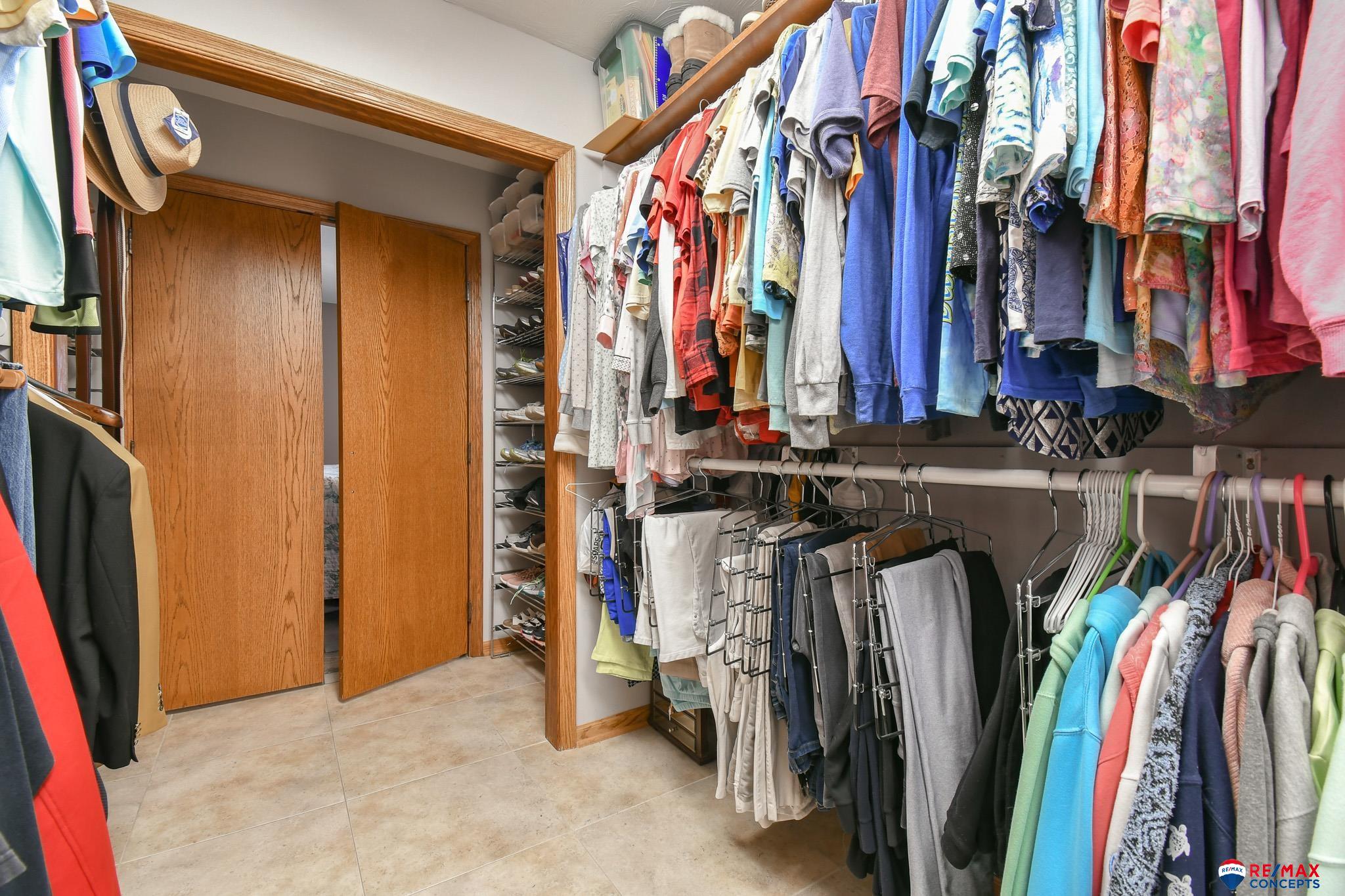 4040 S 82nd Street Circle