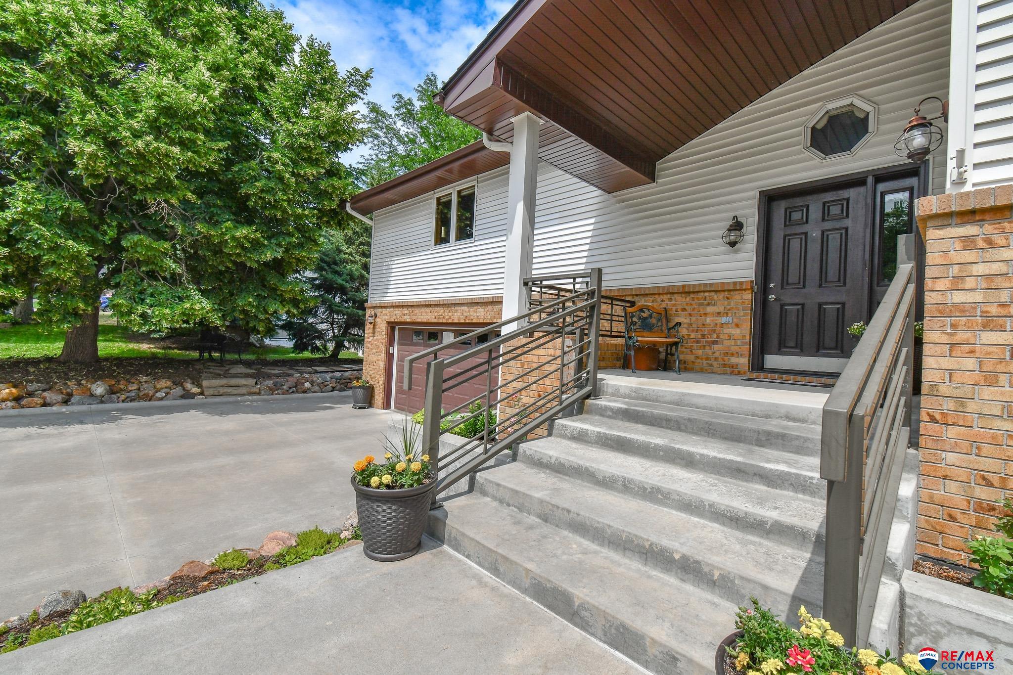 4040 S 82nd Street Circle