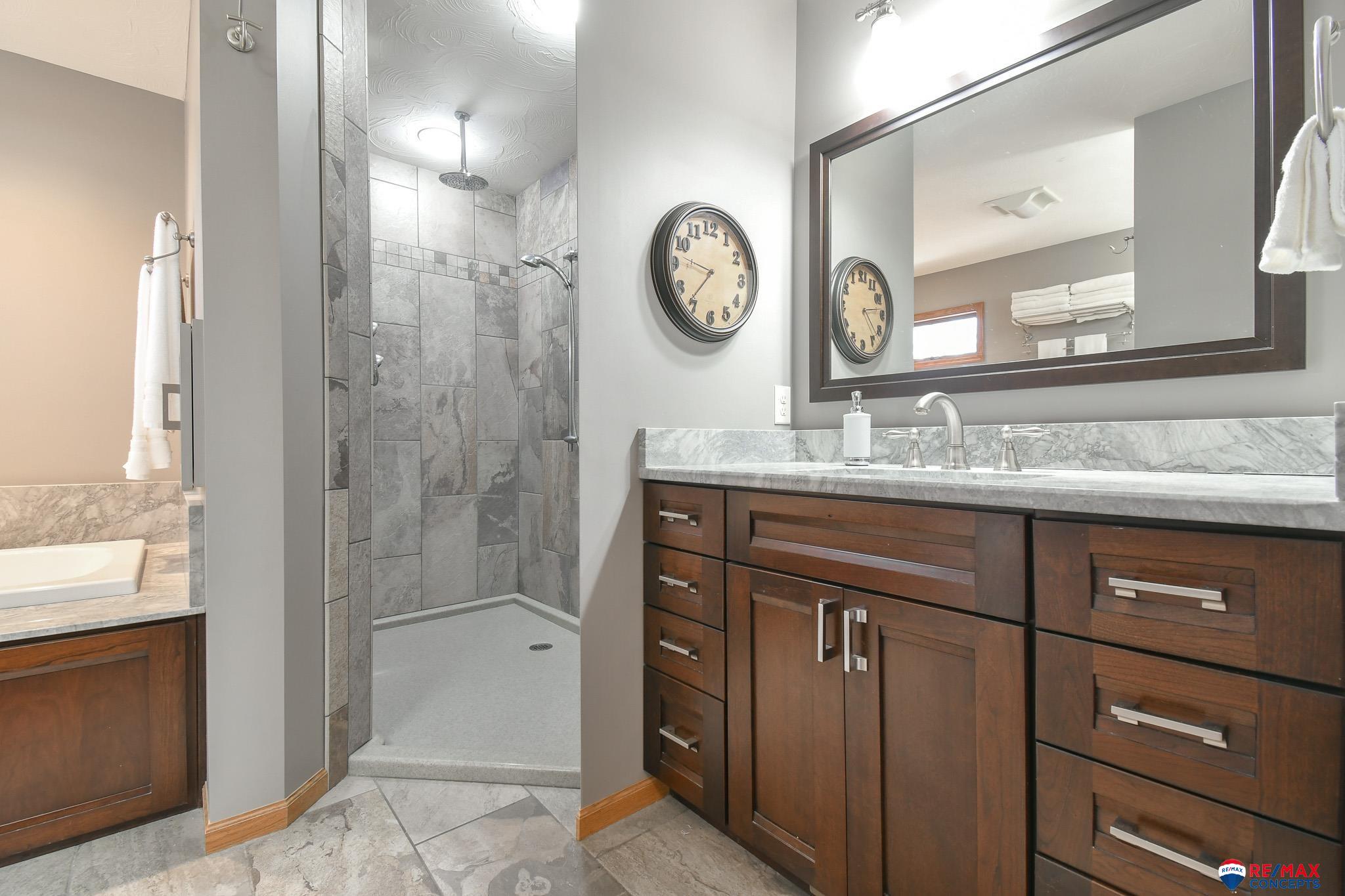 4040 S 82nd Street Circle