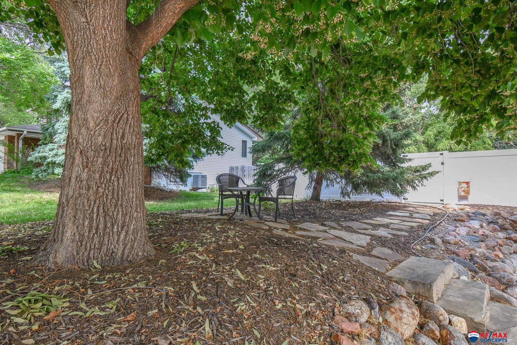 4040 S 82nd Street Circle