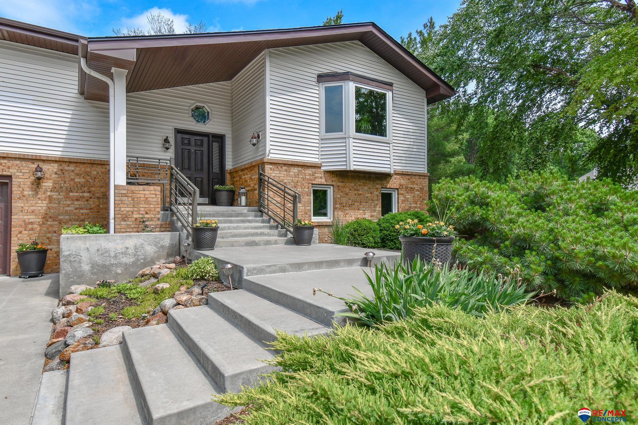 4040 S 82nd Street Circle