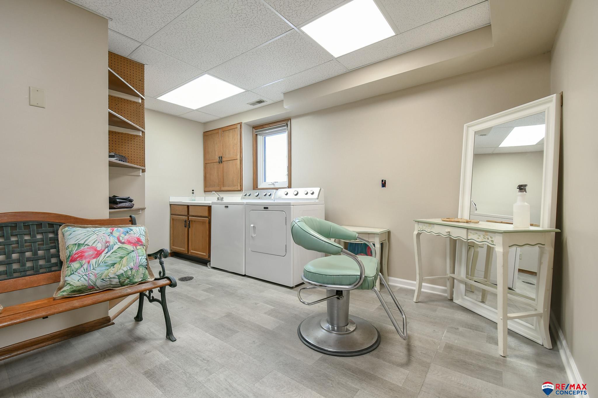 4040 S 82nd Street Circle