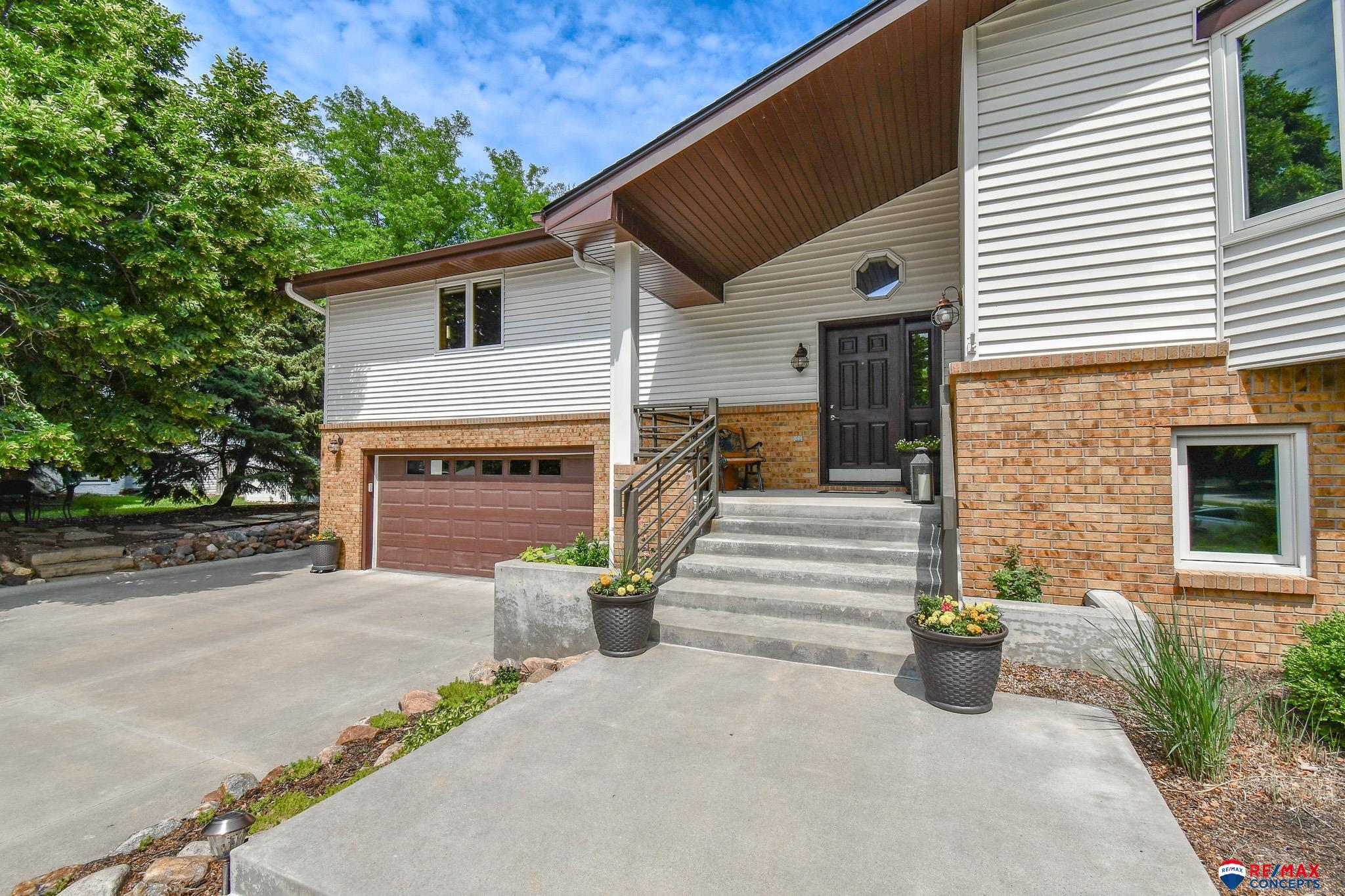 4040 S 82nd Street Circle