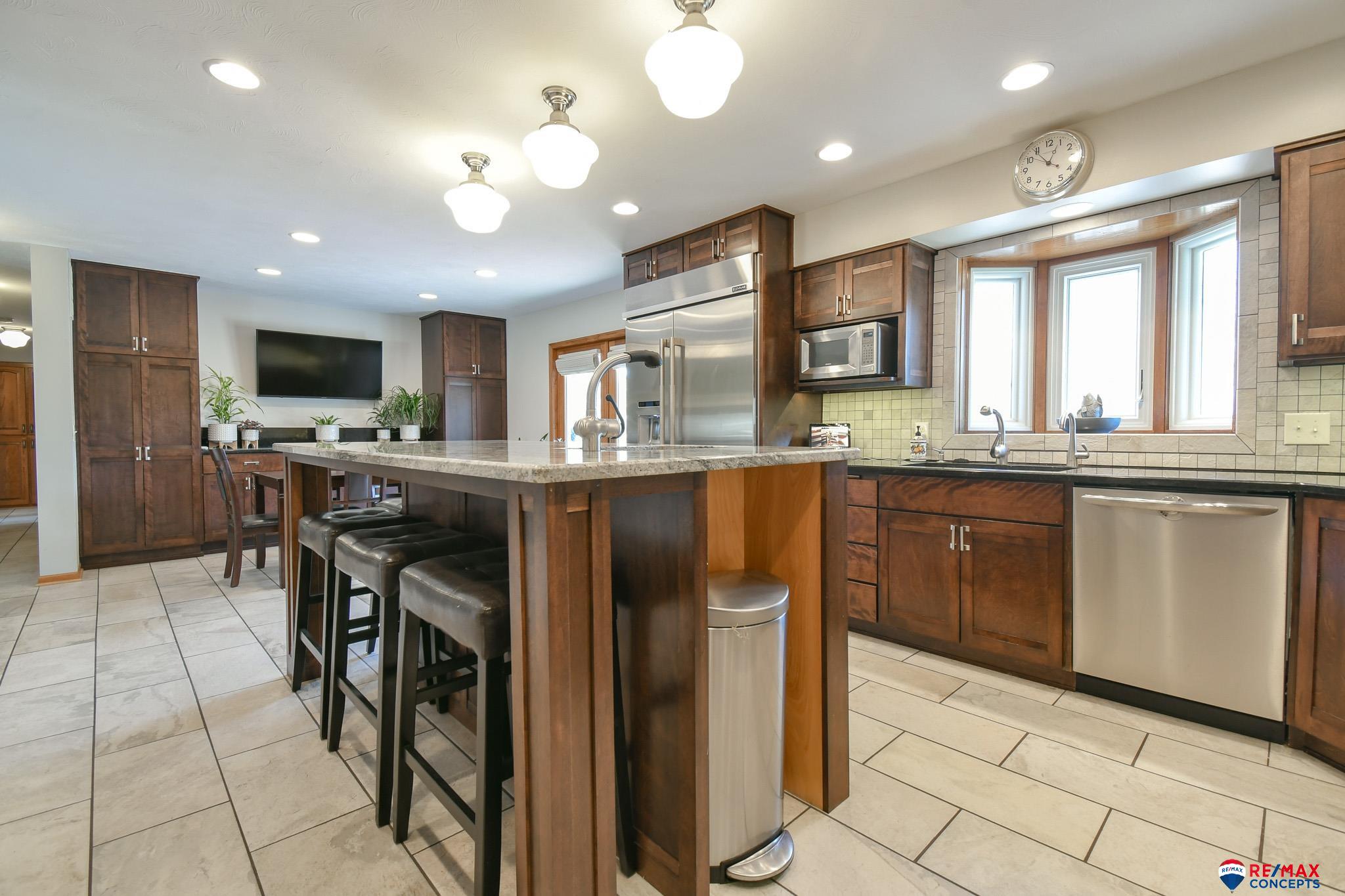 4040 S 82nd Street Circle