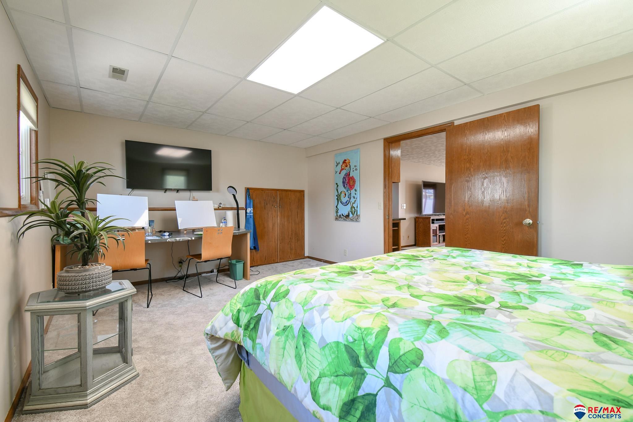 4040 S 82nd Street Circle