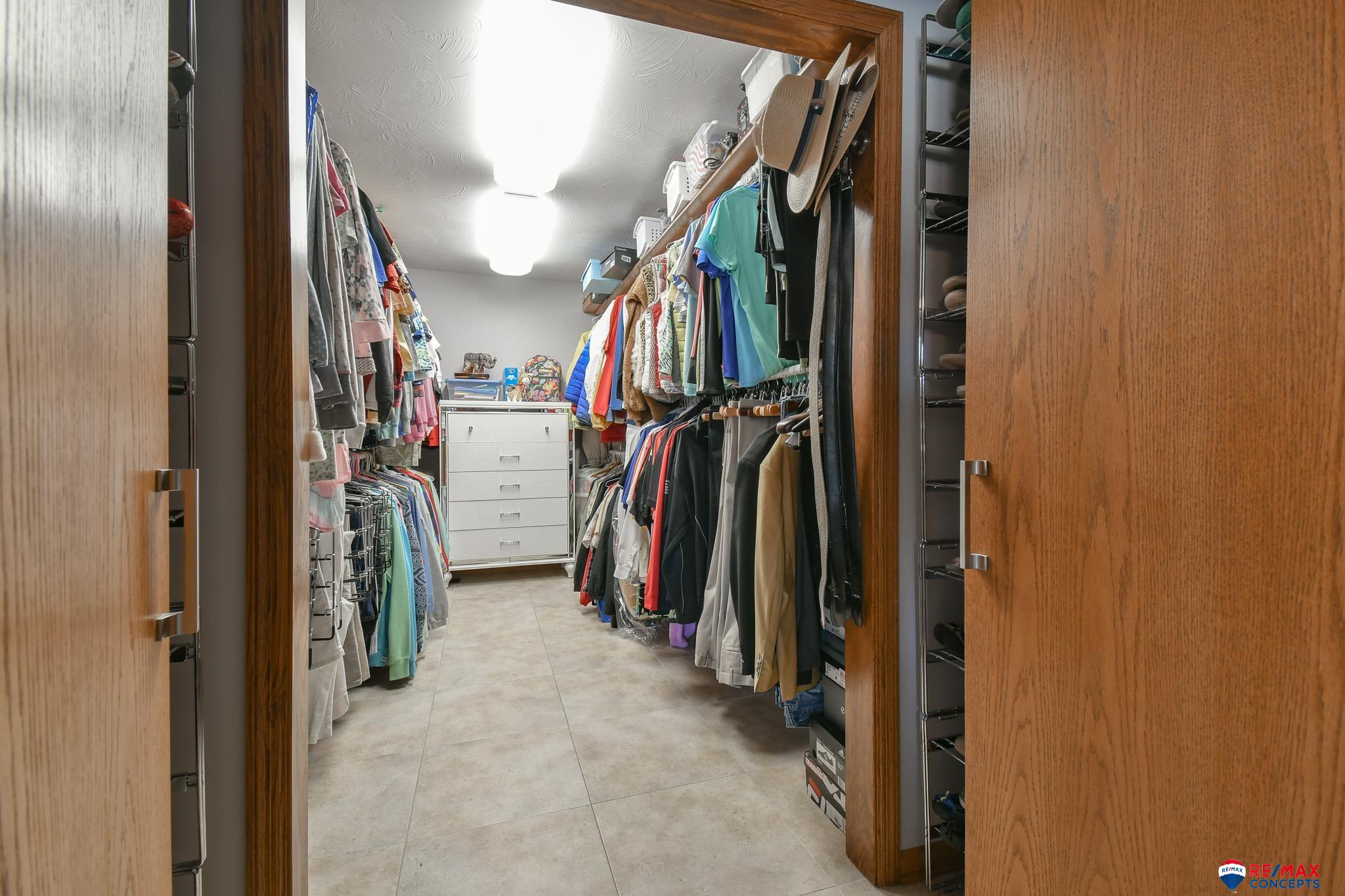 4040 S 82nd Street Circle