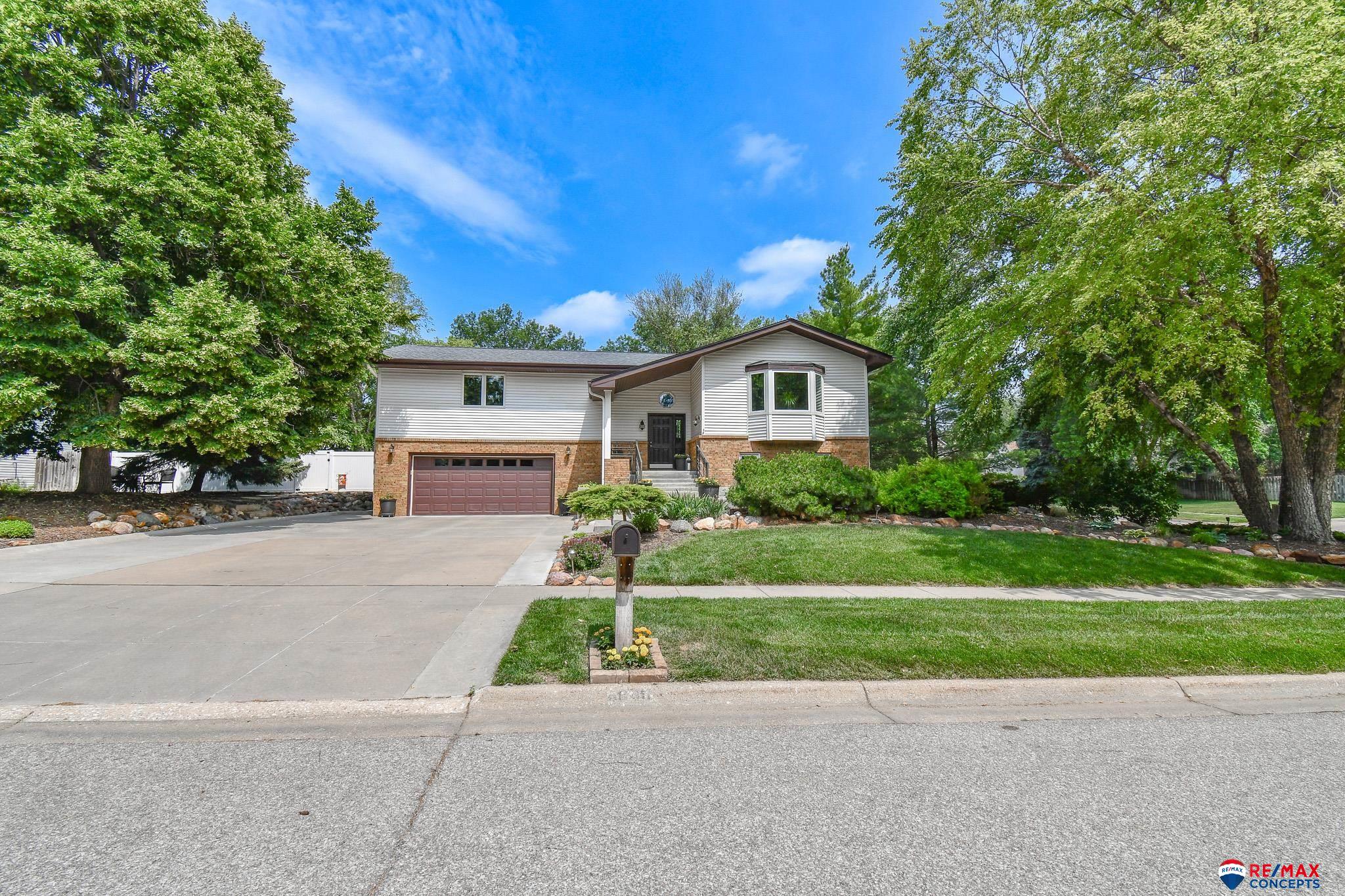 4040 S 82nd Street Circle