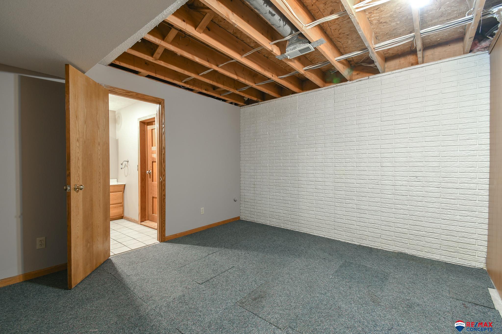 6421 White Dove Circle