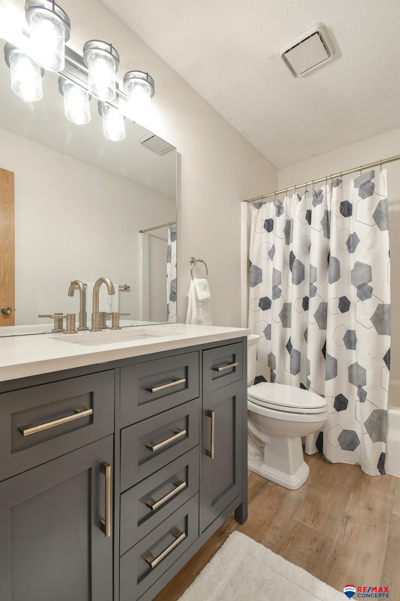 6421 White Dove Circle