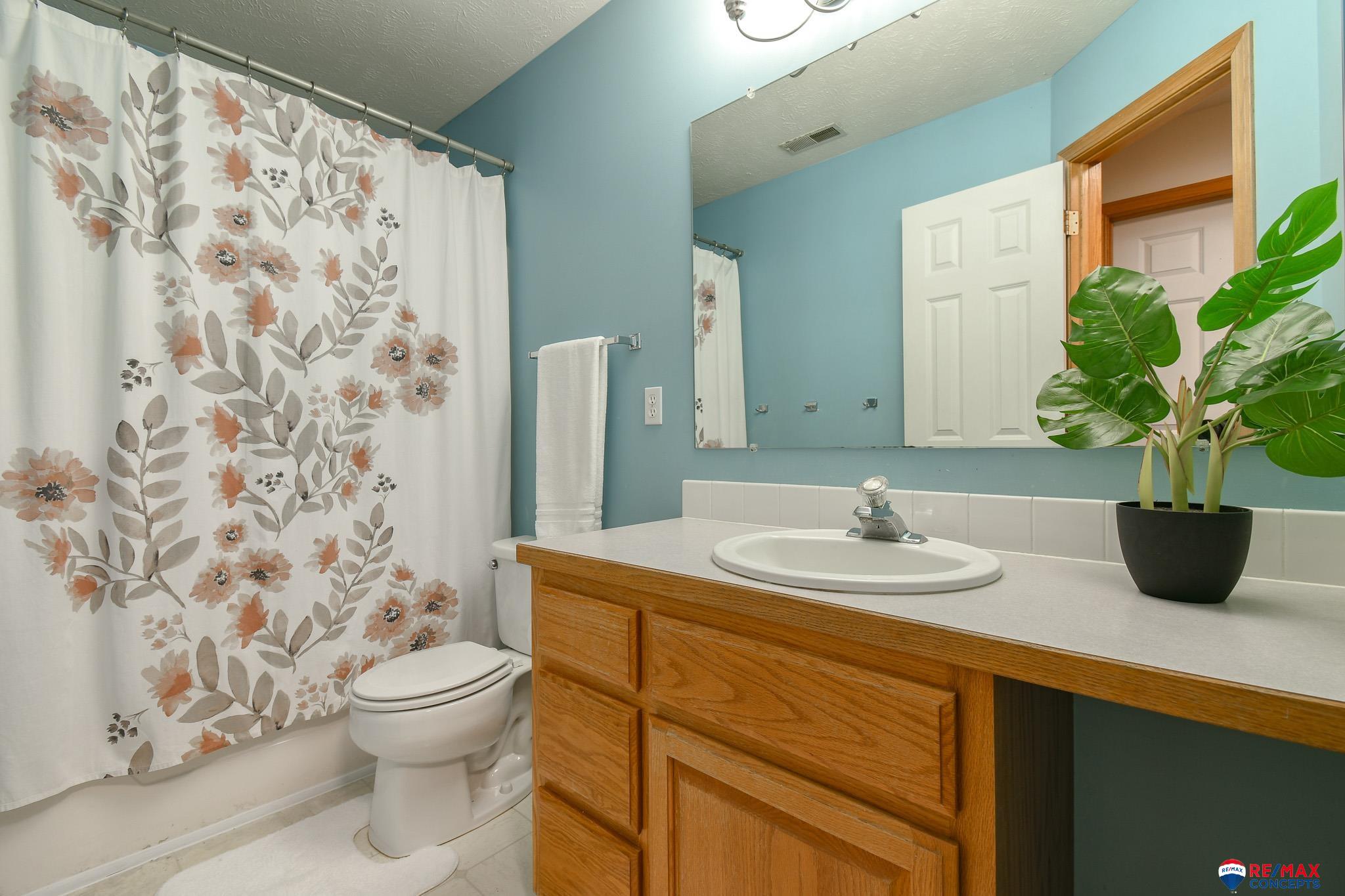 8201 Sunridge Circle