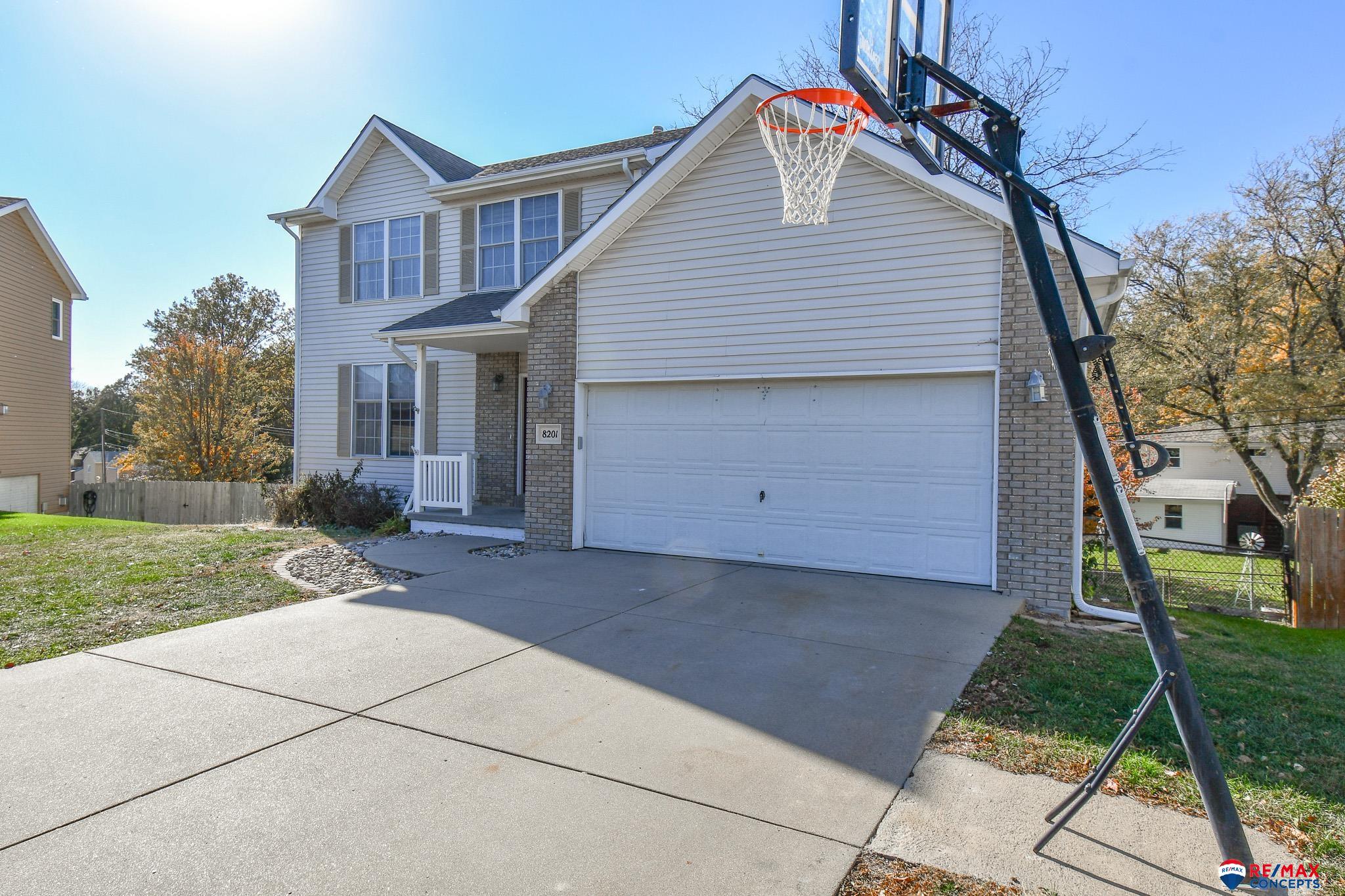 8201 Sunridge Circle