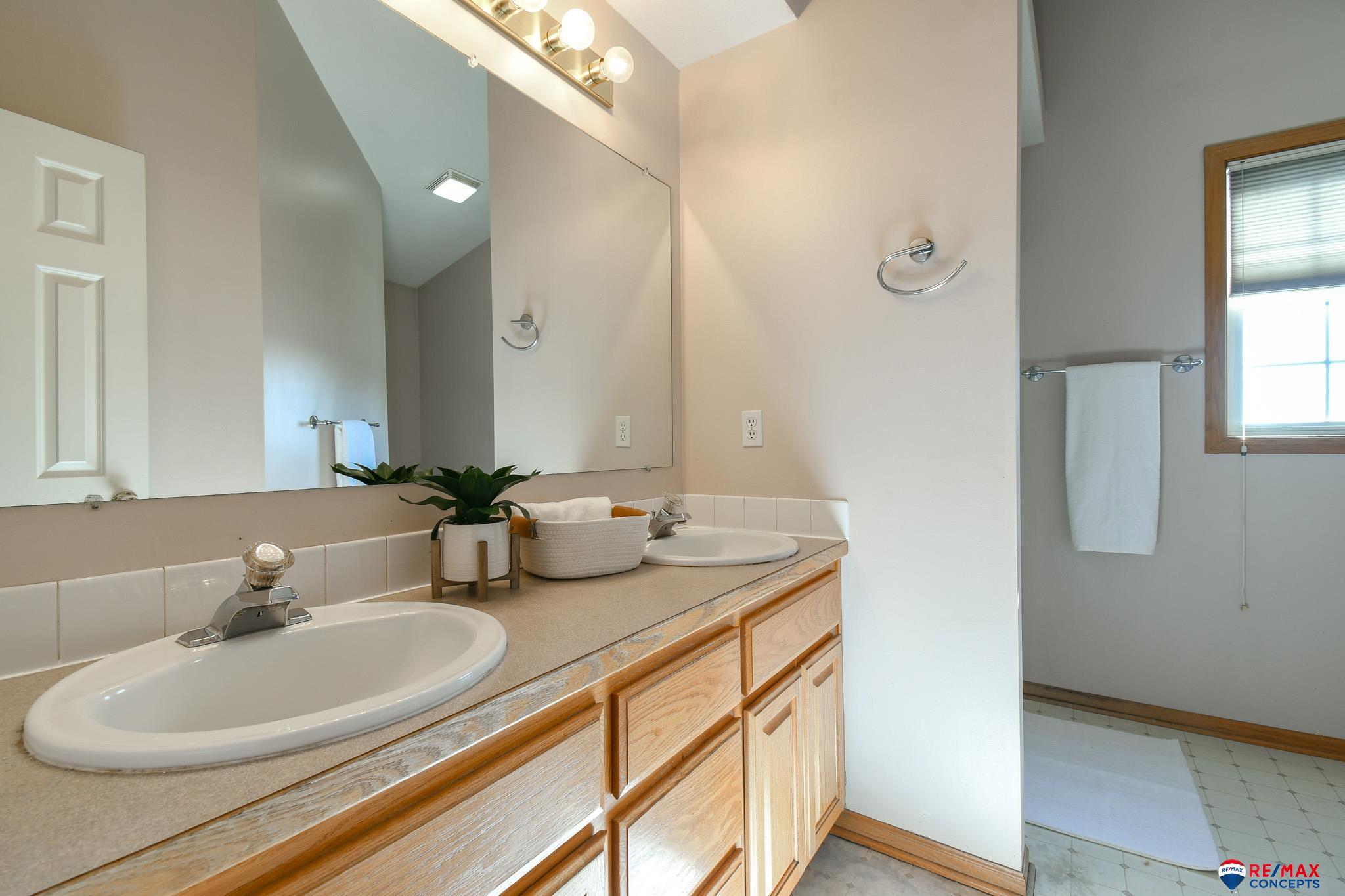 8201 Sunridge Circle