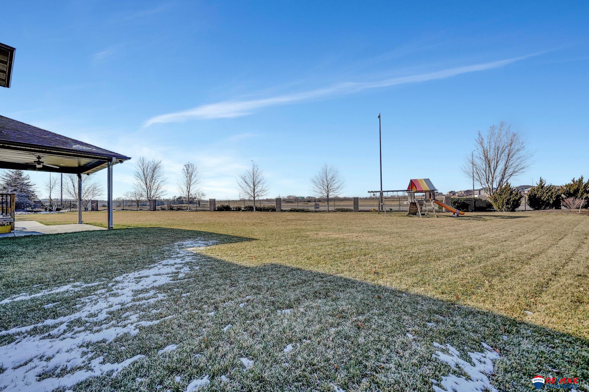 9900 Crystal Water Circle