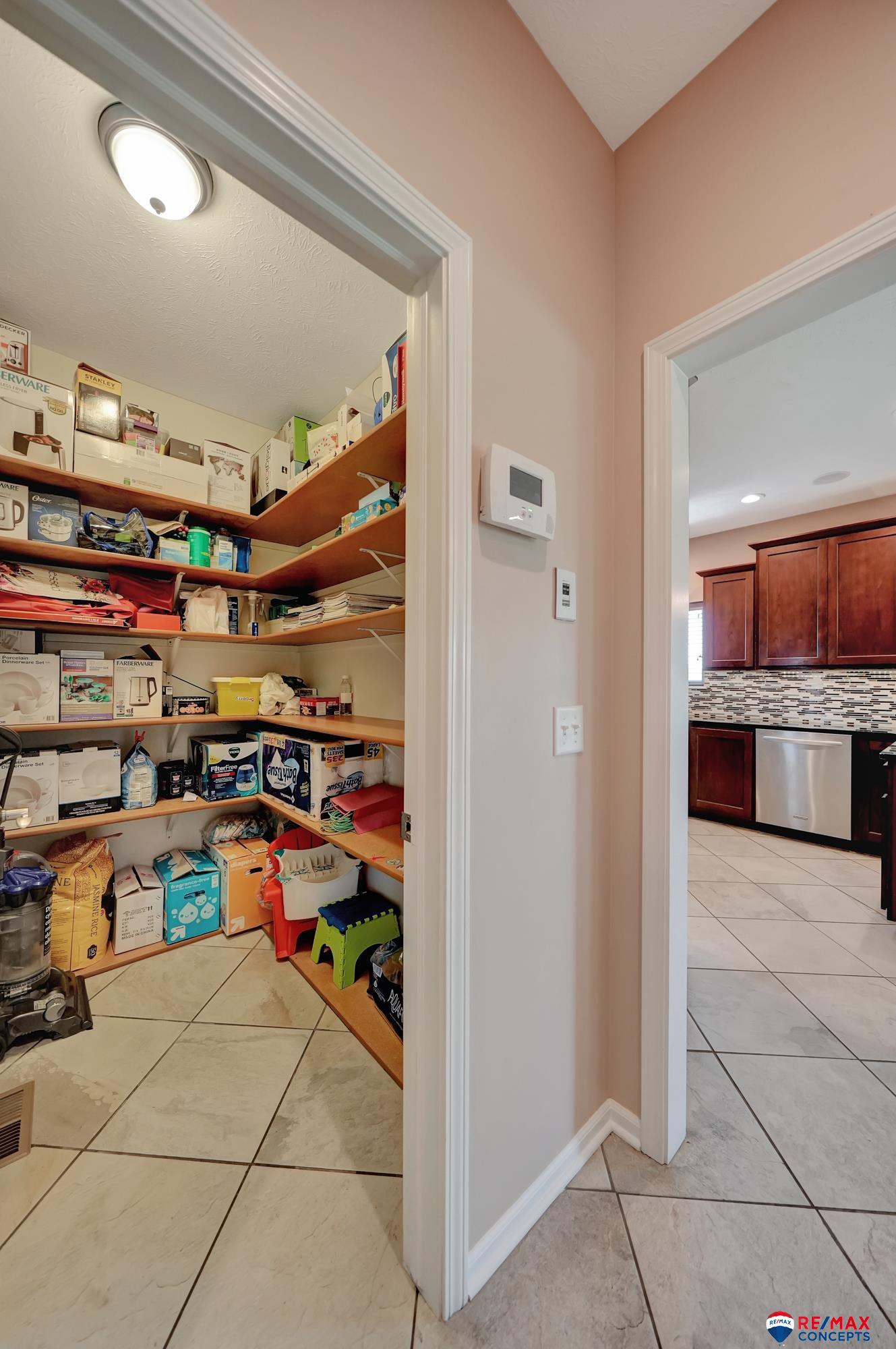 9900 Crystal Water Circle