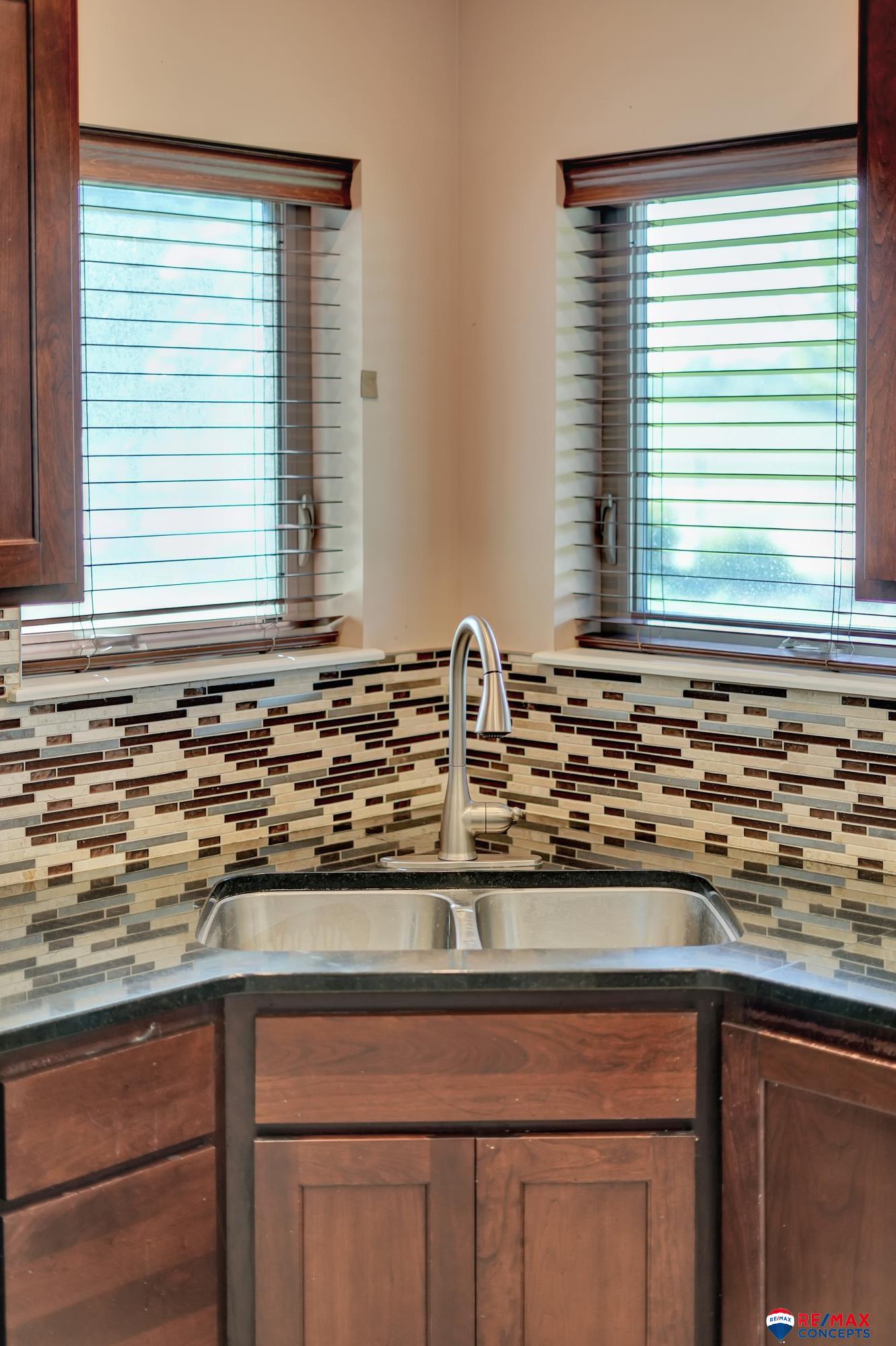 9900 Crystal Water Circle