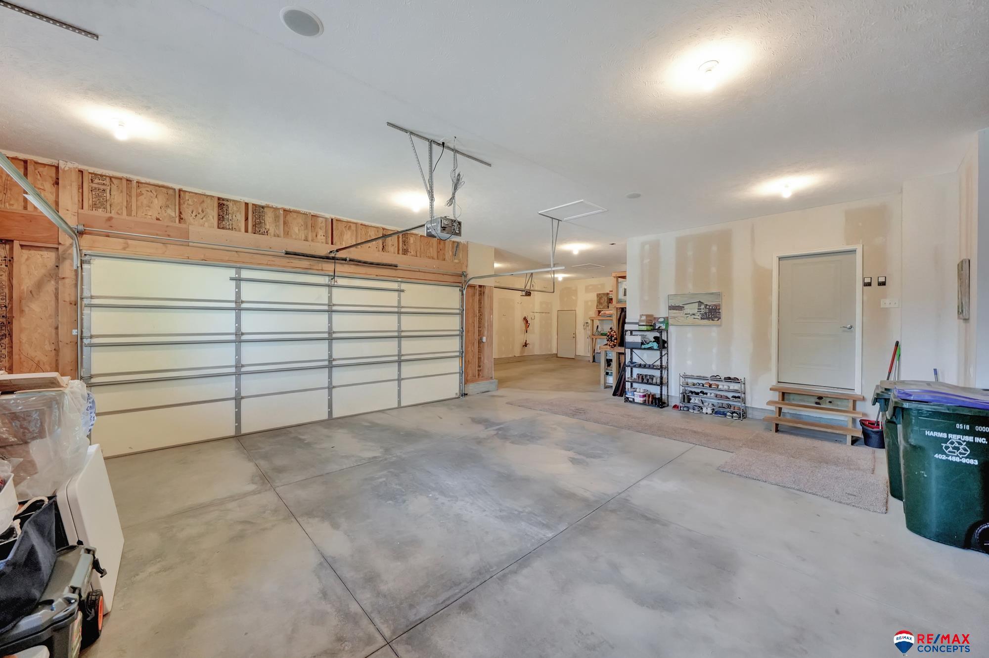 9900 Crystal Water Circle