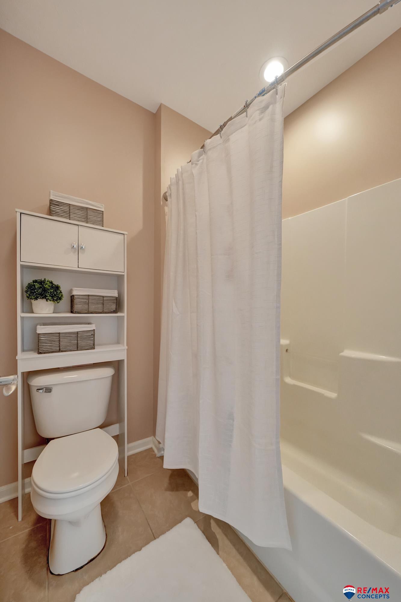 9900 Crystal Water Circle