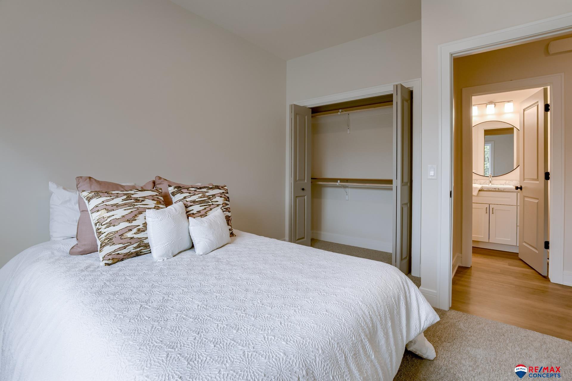 5110 W Leighton Avenue