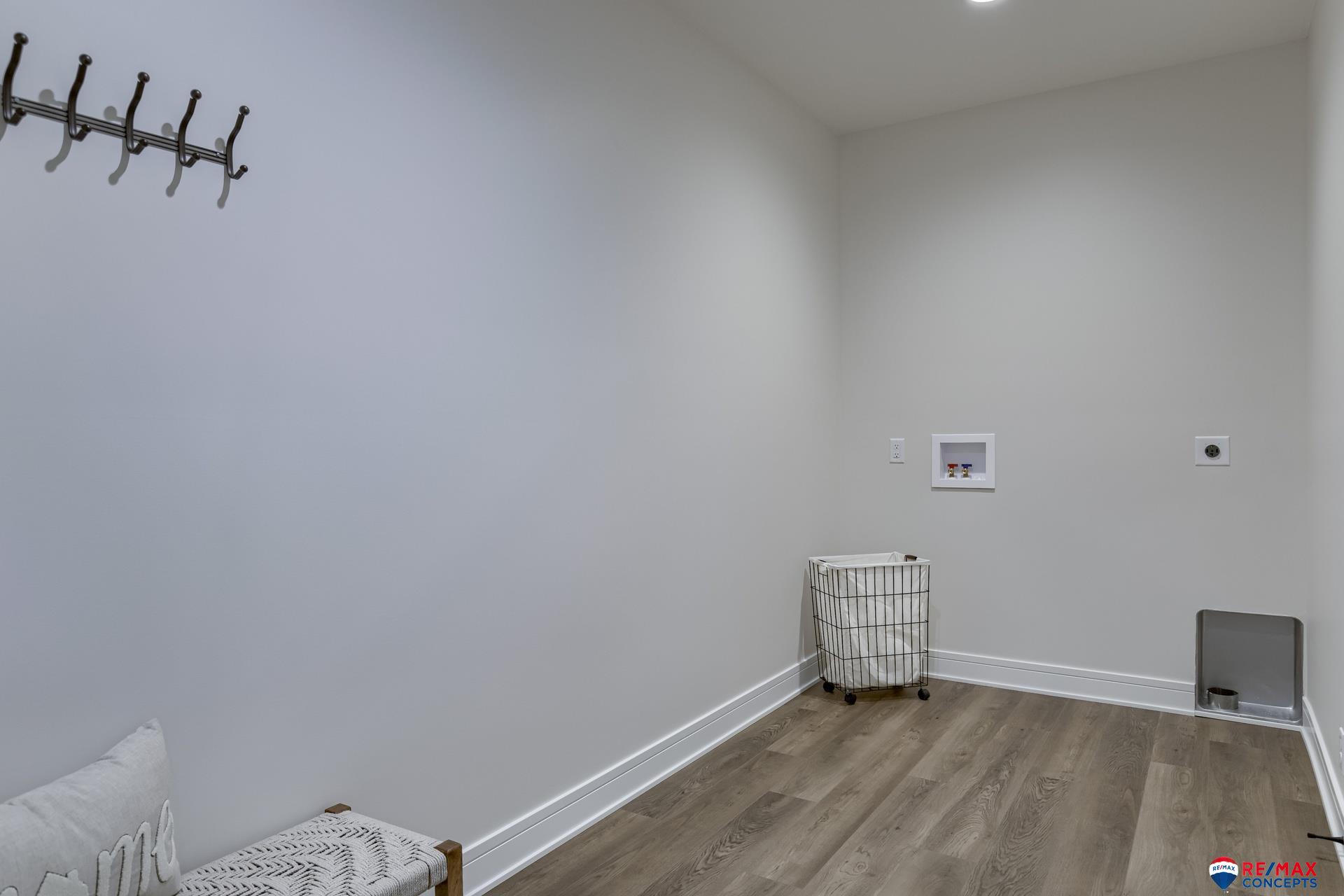 5110 W Leighton Avenue