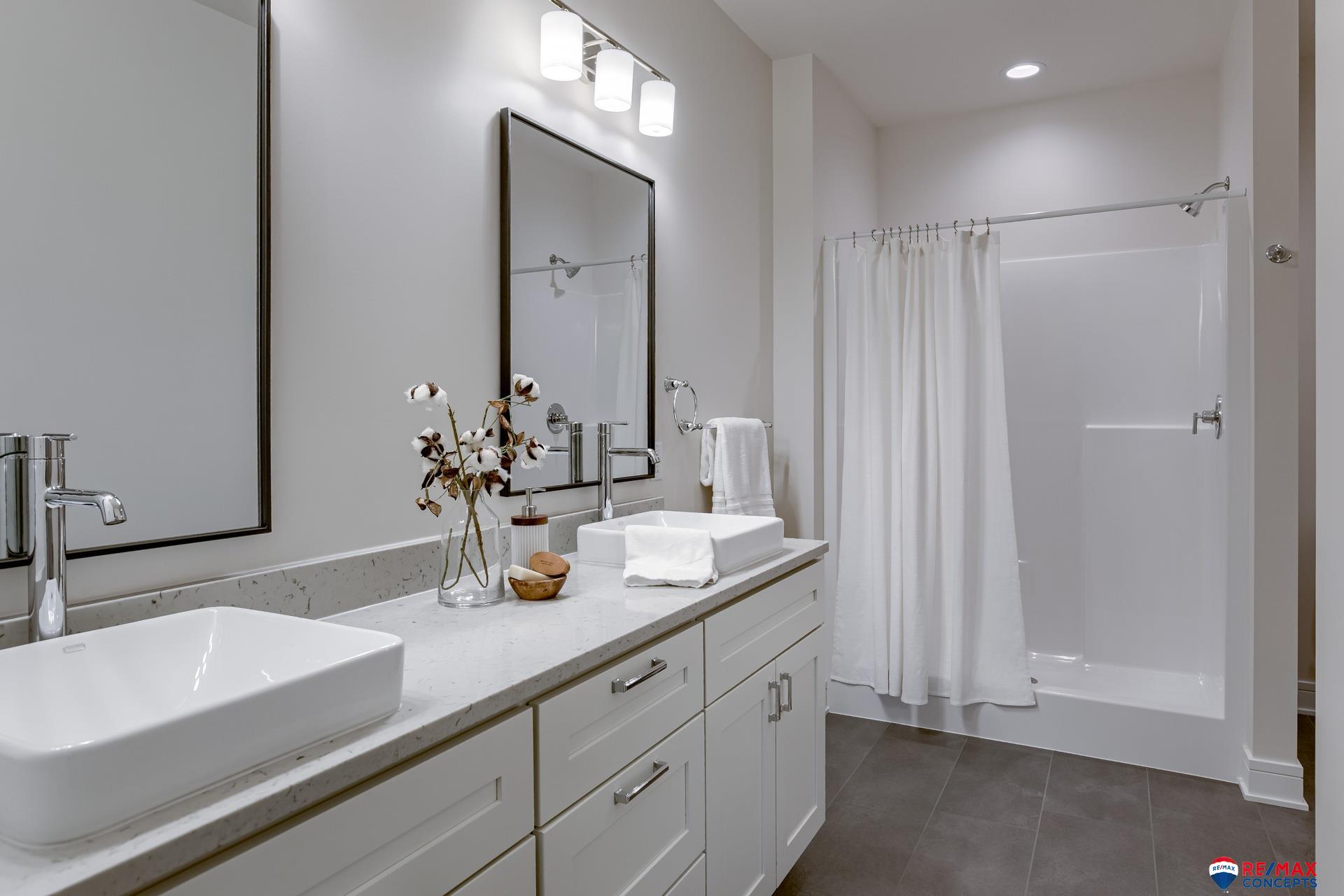 5110 W Leighton Avenue