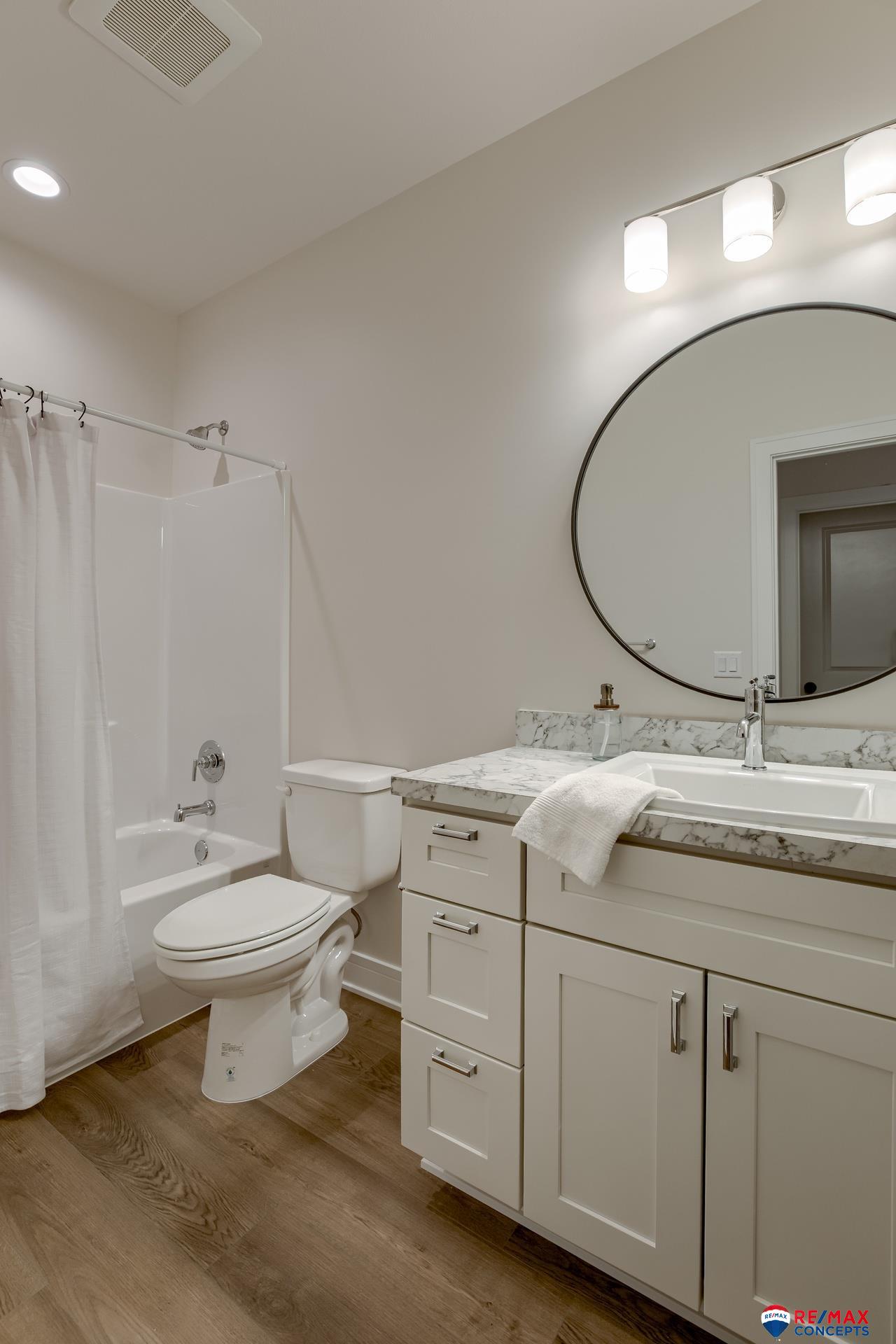 5110 W Leighton Avenue