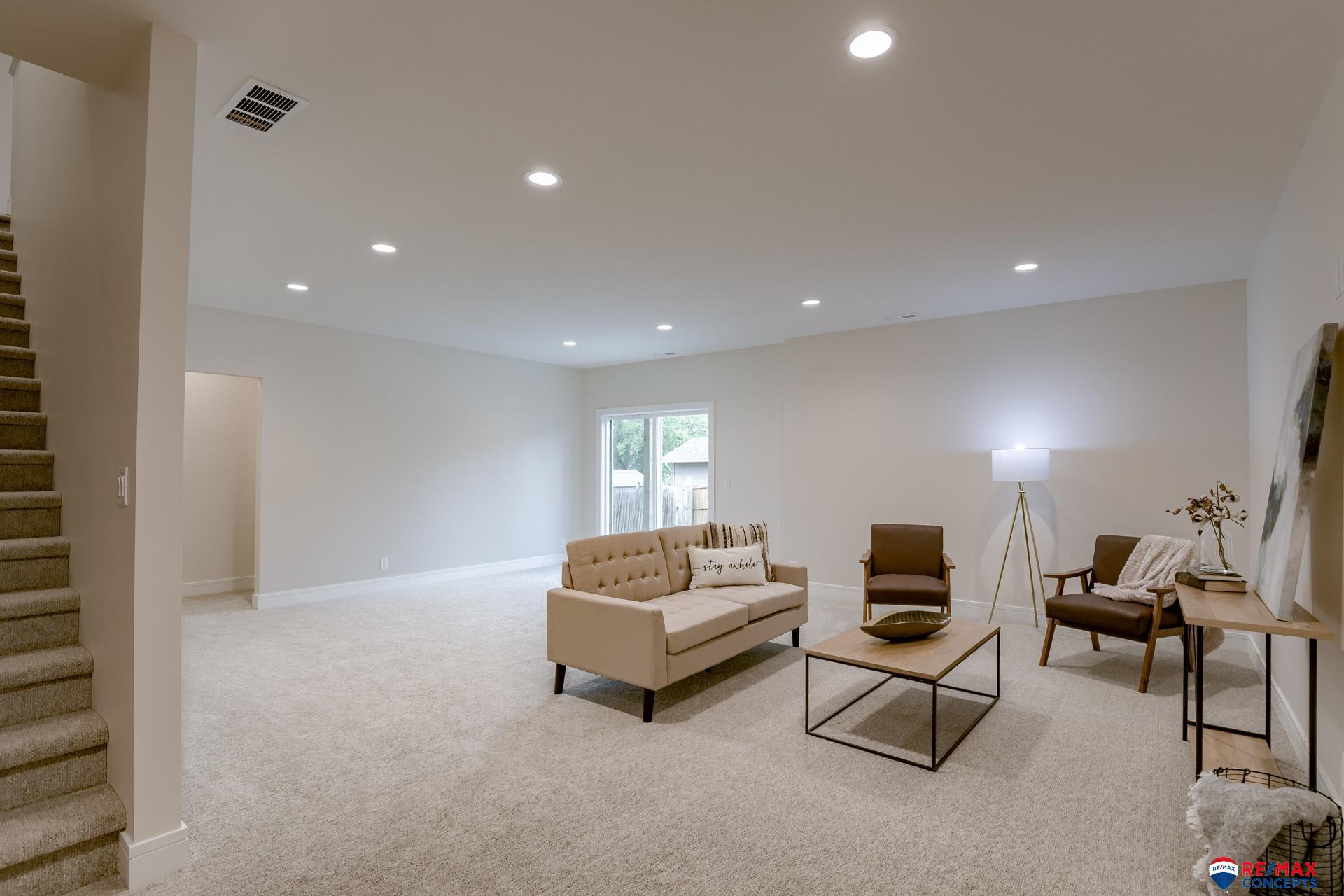 5110 W Leighton Avenue