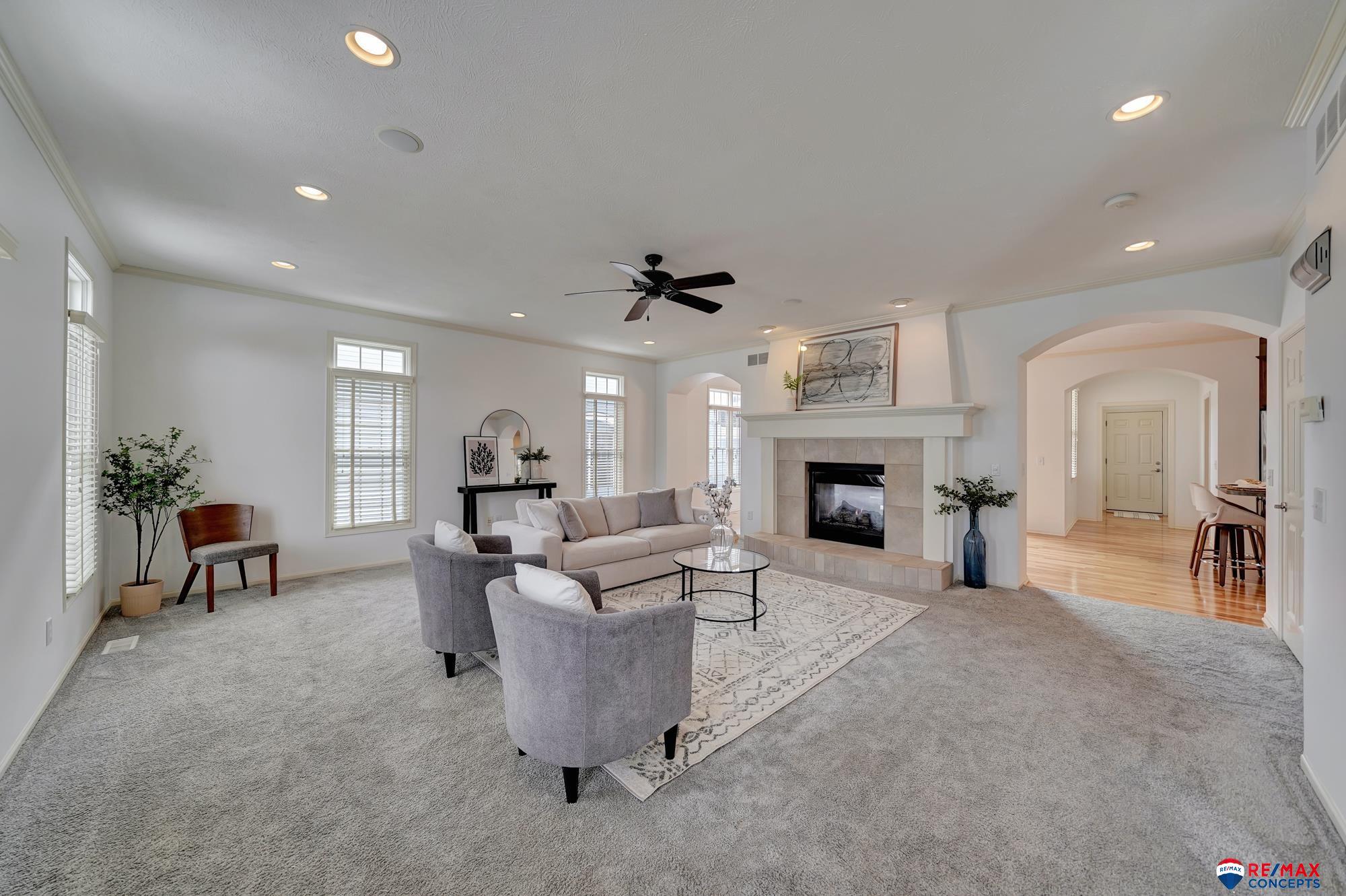 6811 Stonebrook Parkway