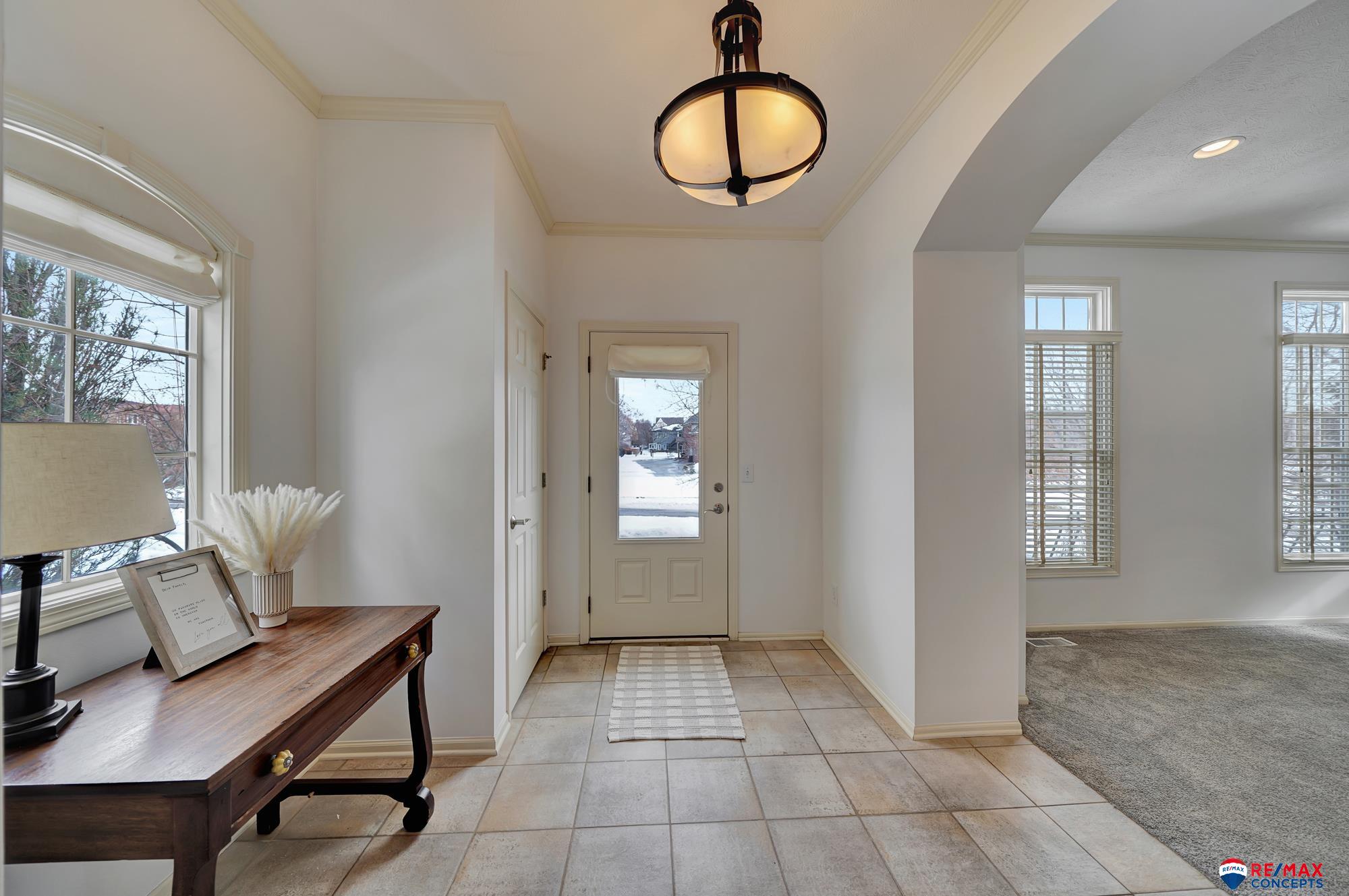 6811 Stonebrook Parkway