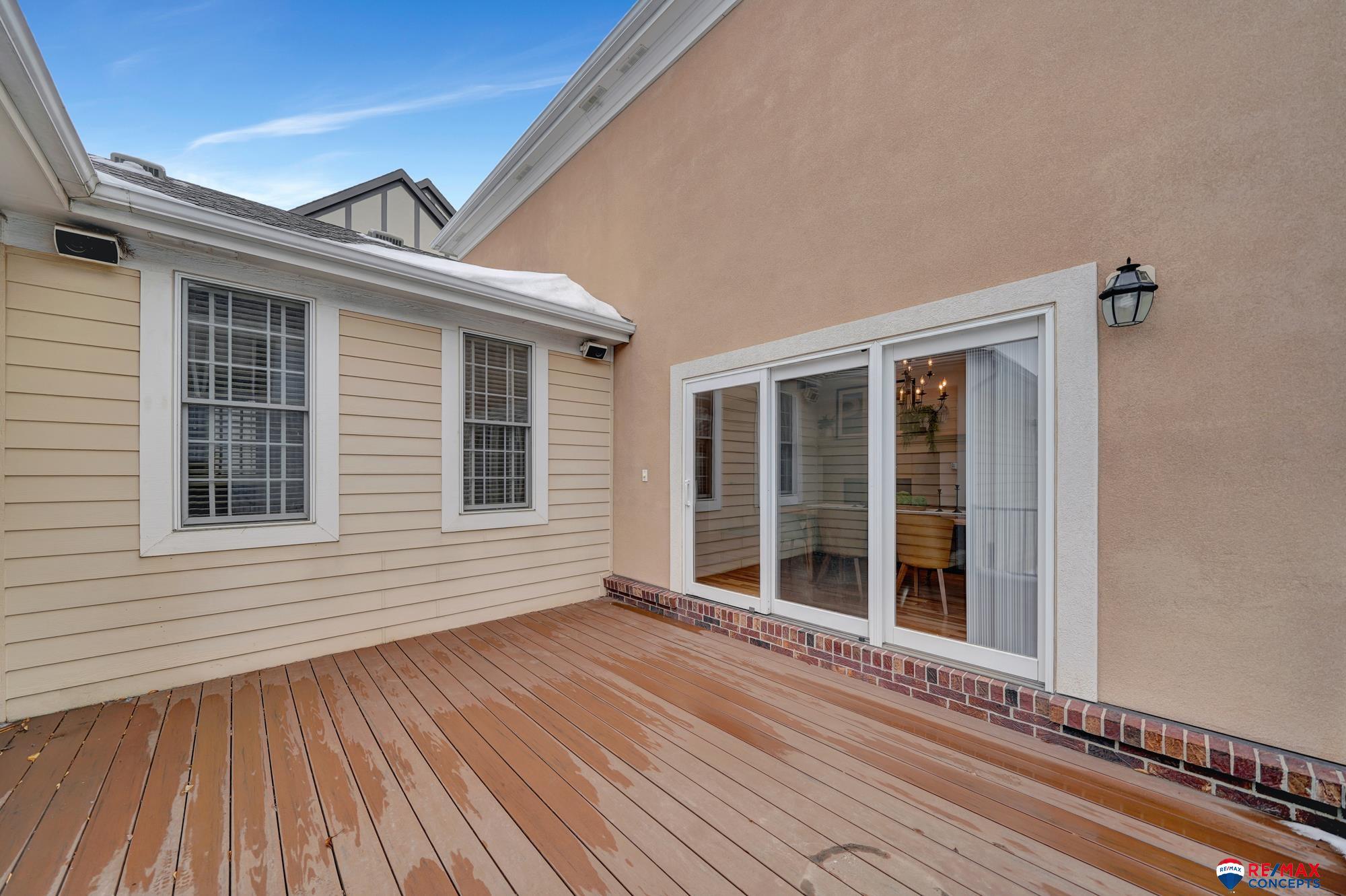 6811 Stonebrook Parkway