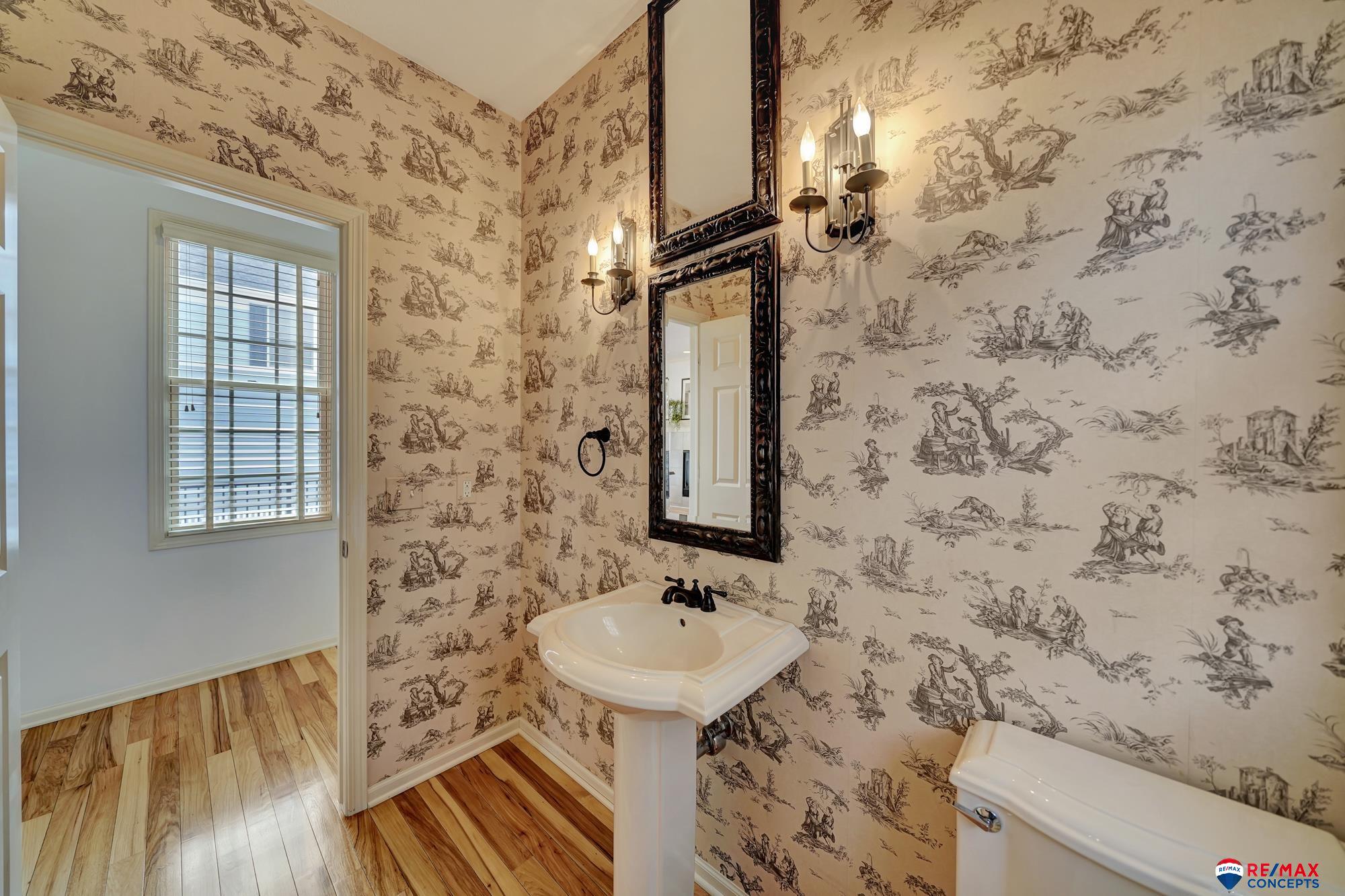 6811 Stonebrook Parkway