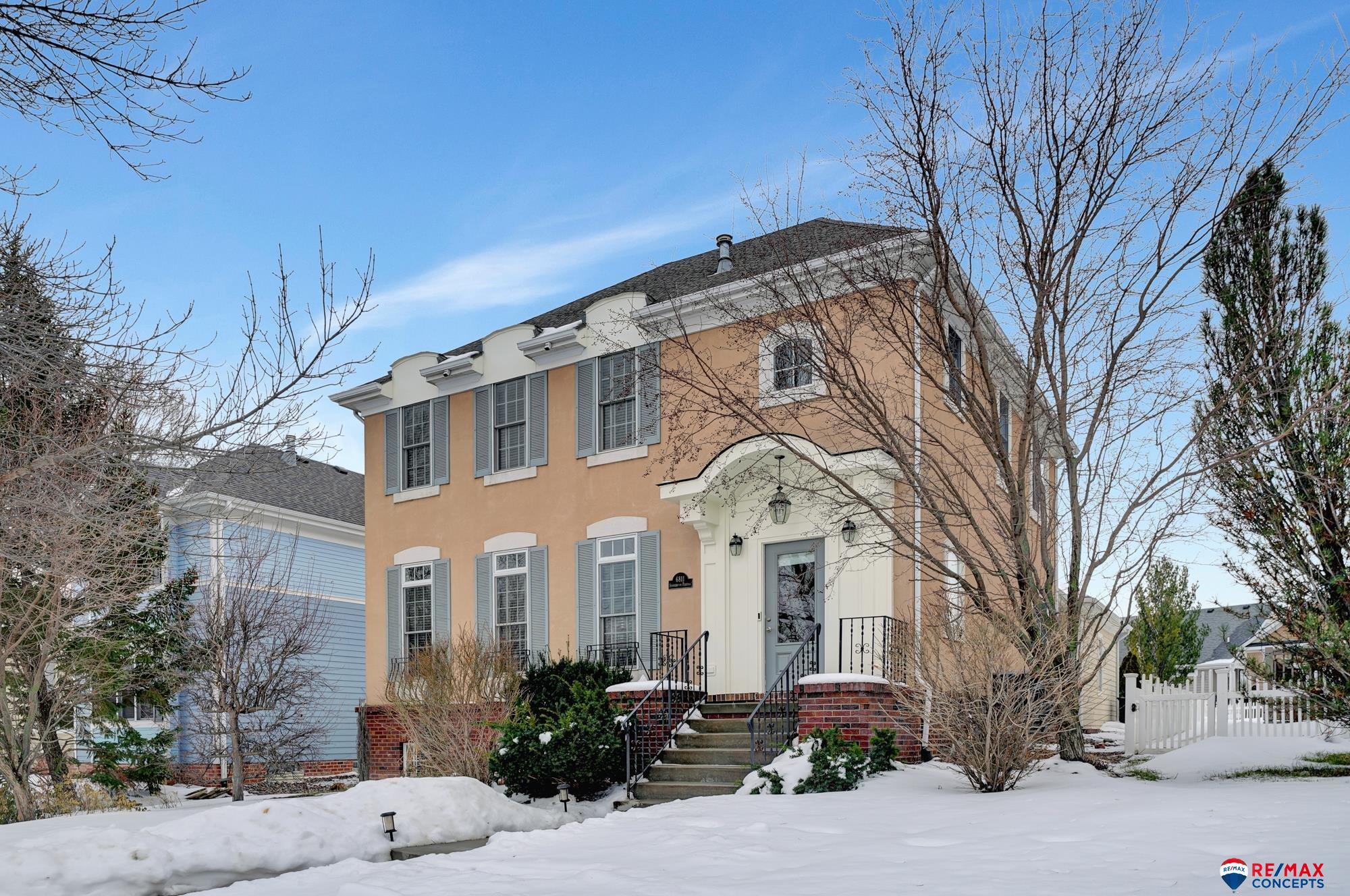 6811 Stonebrook Parkway