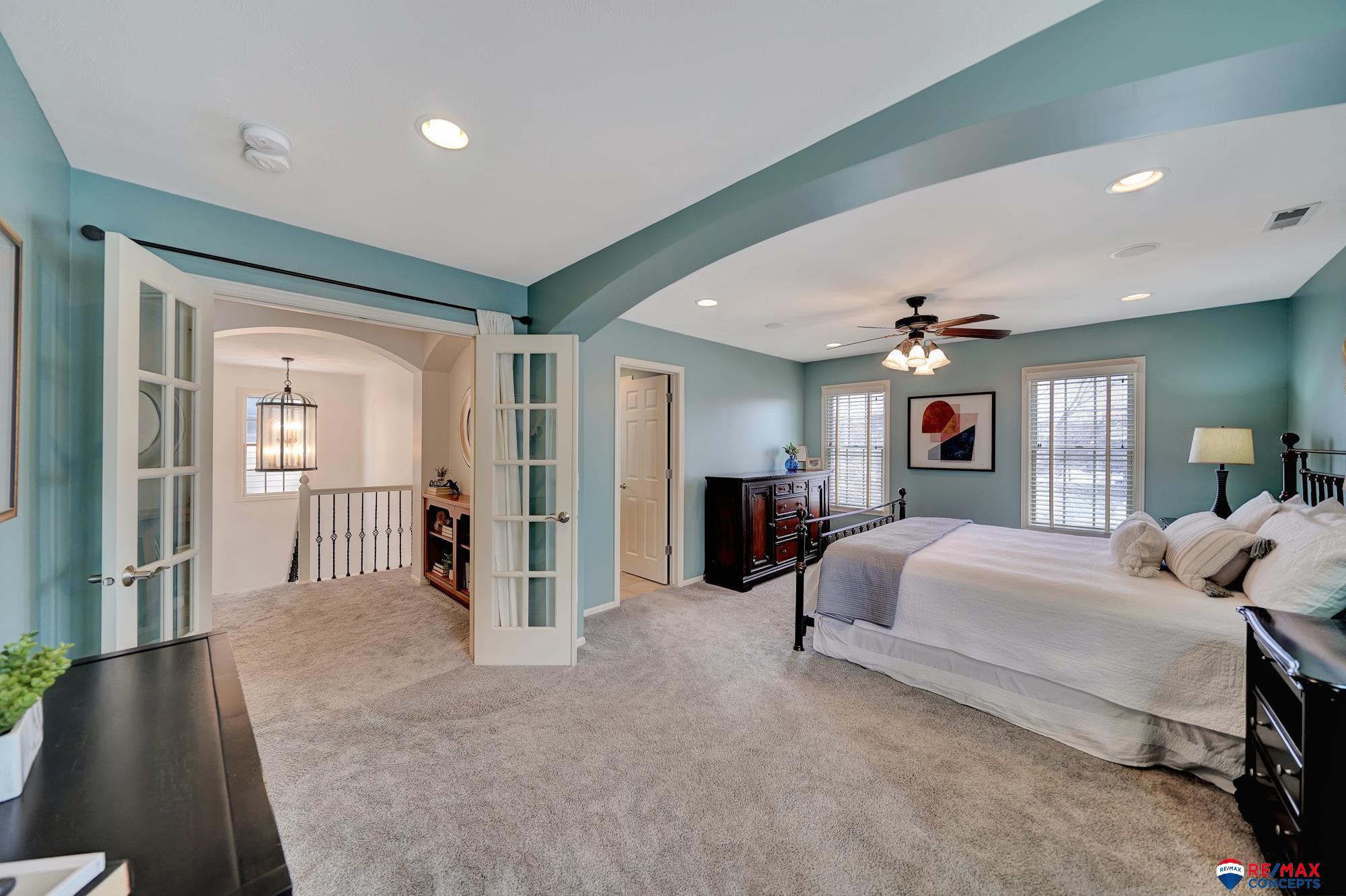 6811 Stonebrook Parkway