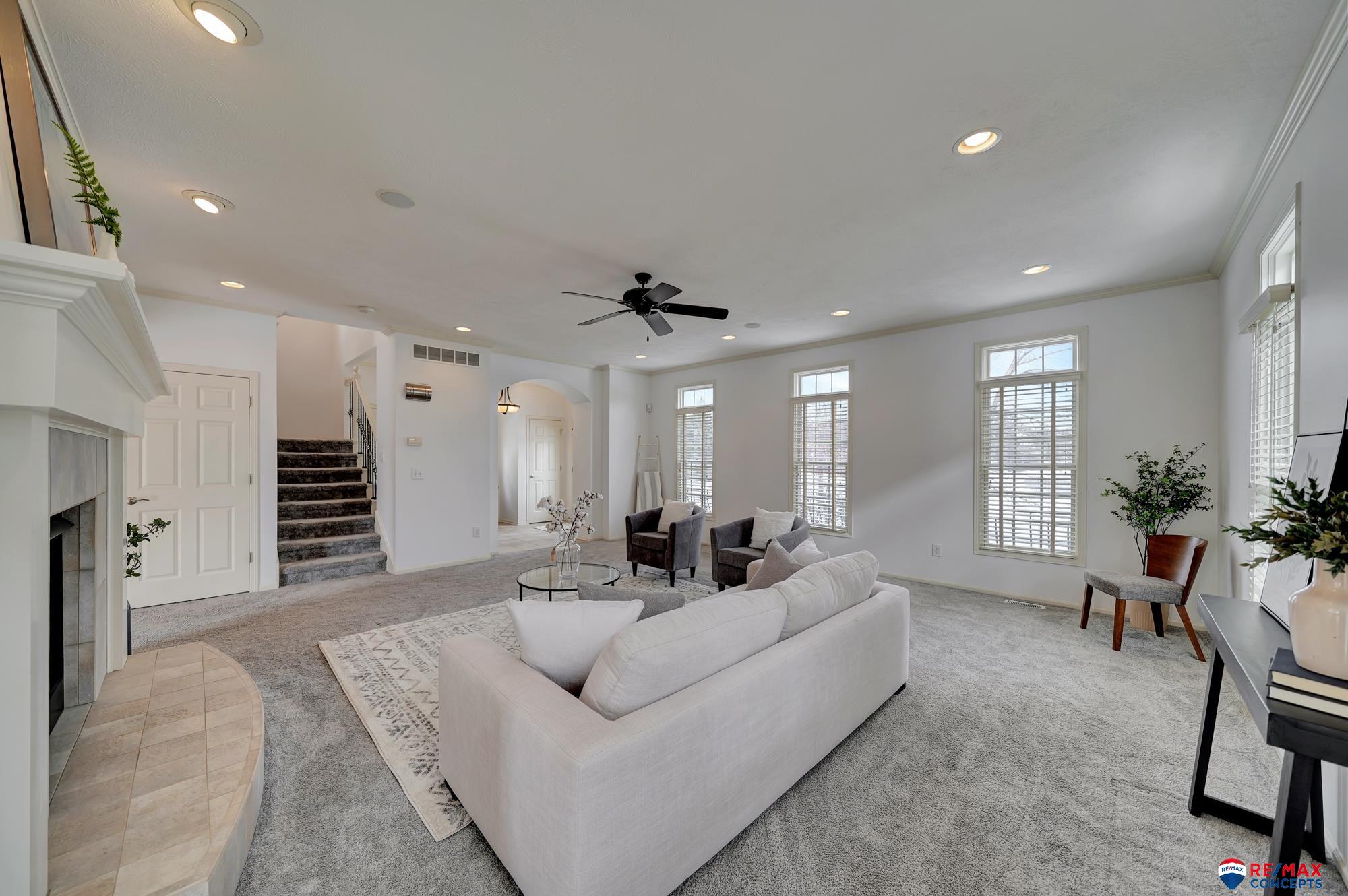 6811 Stonebrook Parkway