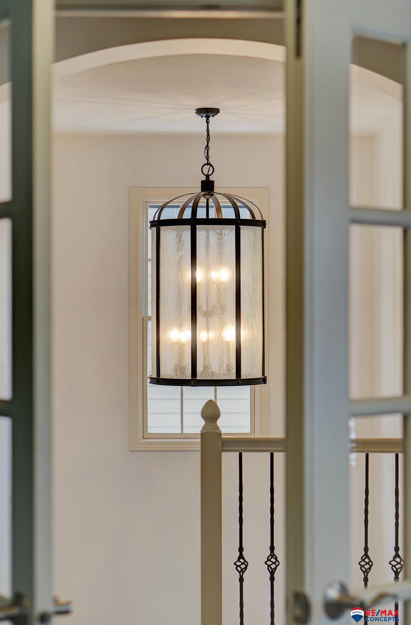 6811 Stonebrook Parkway